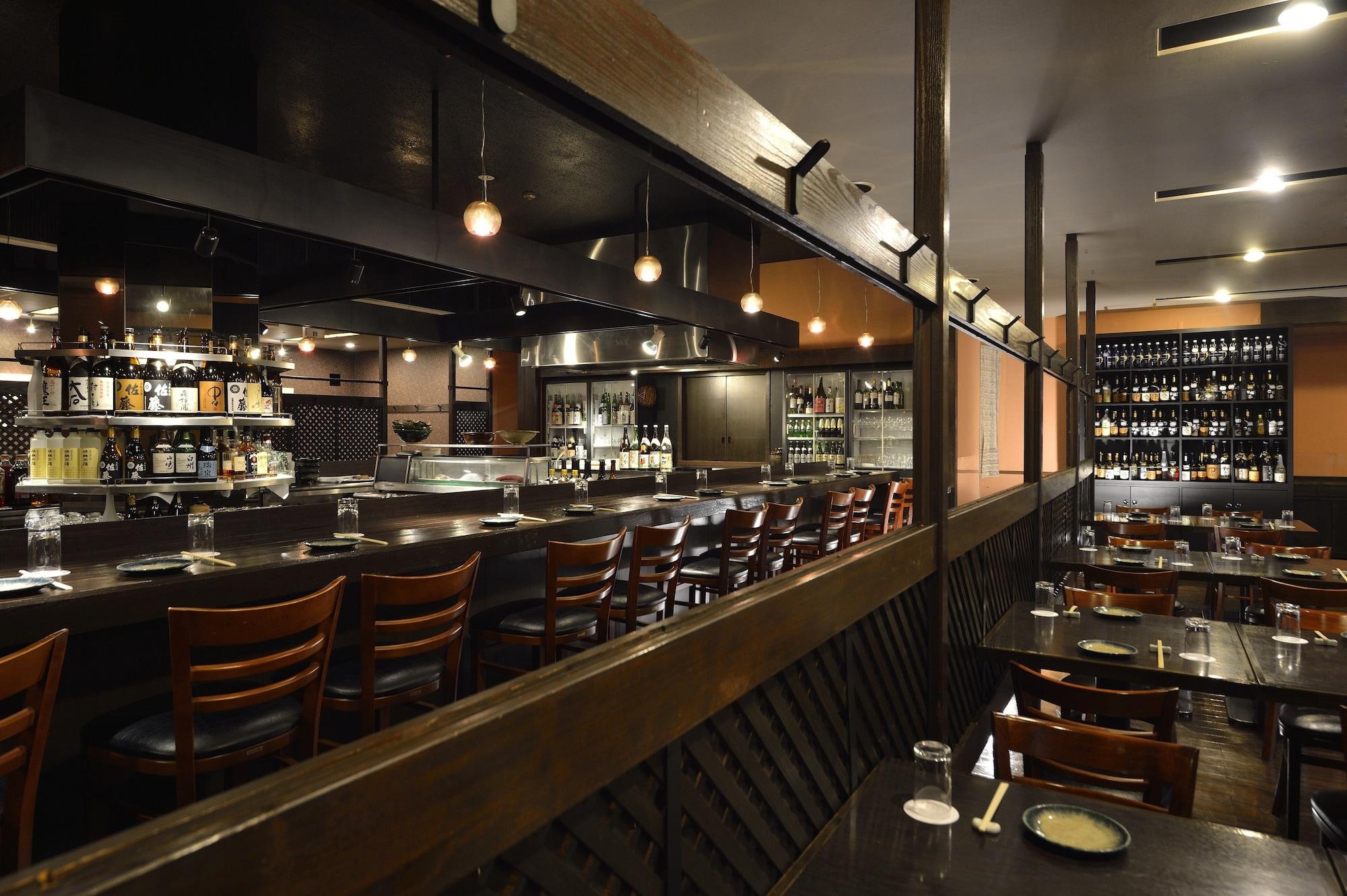 Restaurant Royal Pines Hotel Urawa