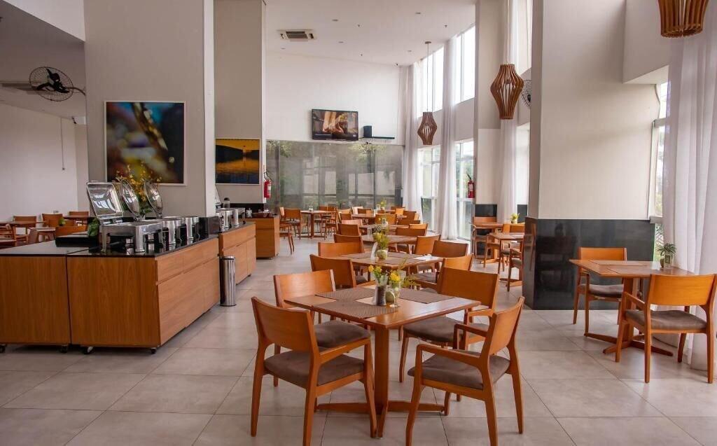 Restaurant Paiva Home Stay by Flatbpaiva