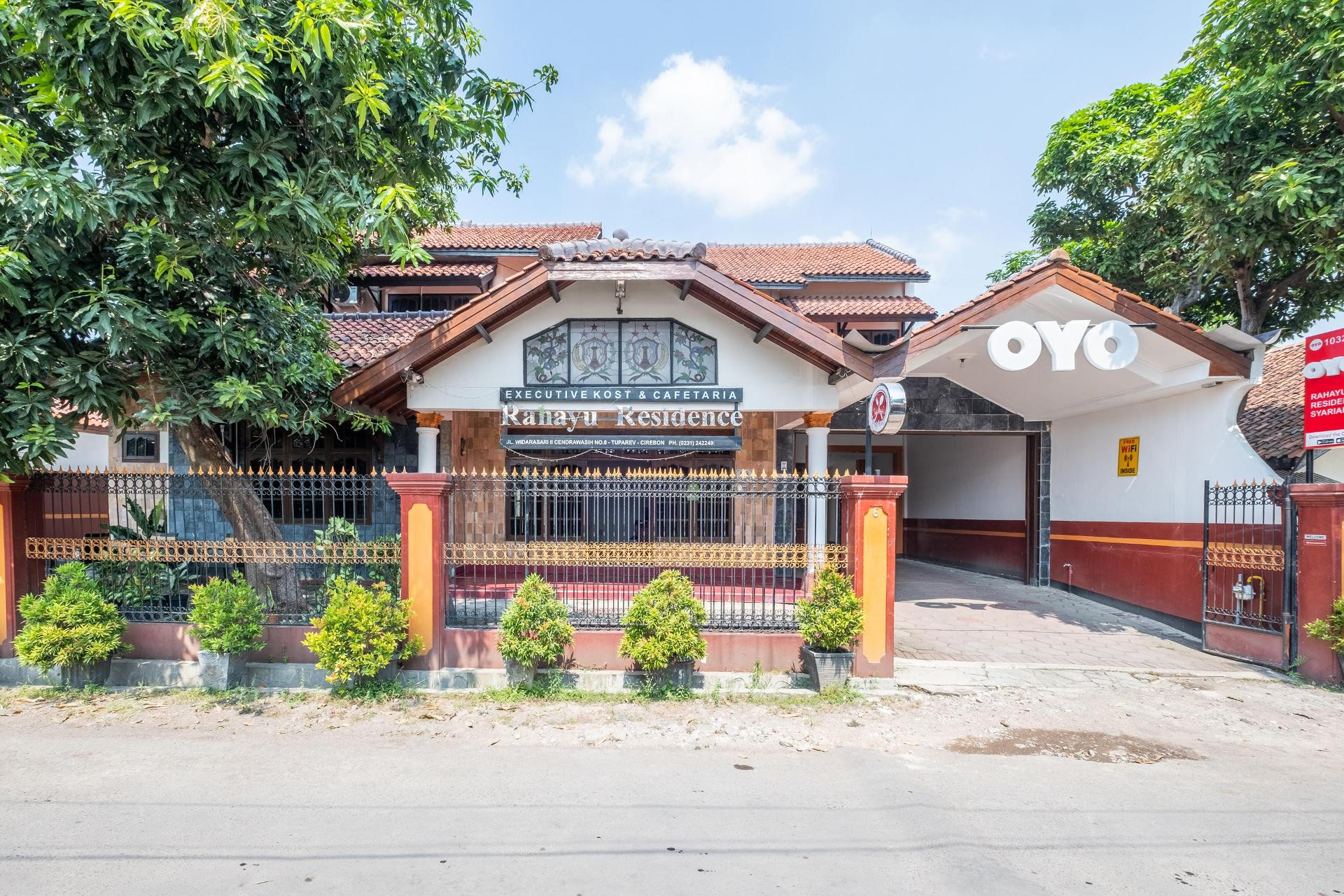 Vista Exterior OYO Collection O 1032 Rahayu Residence Syariah