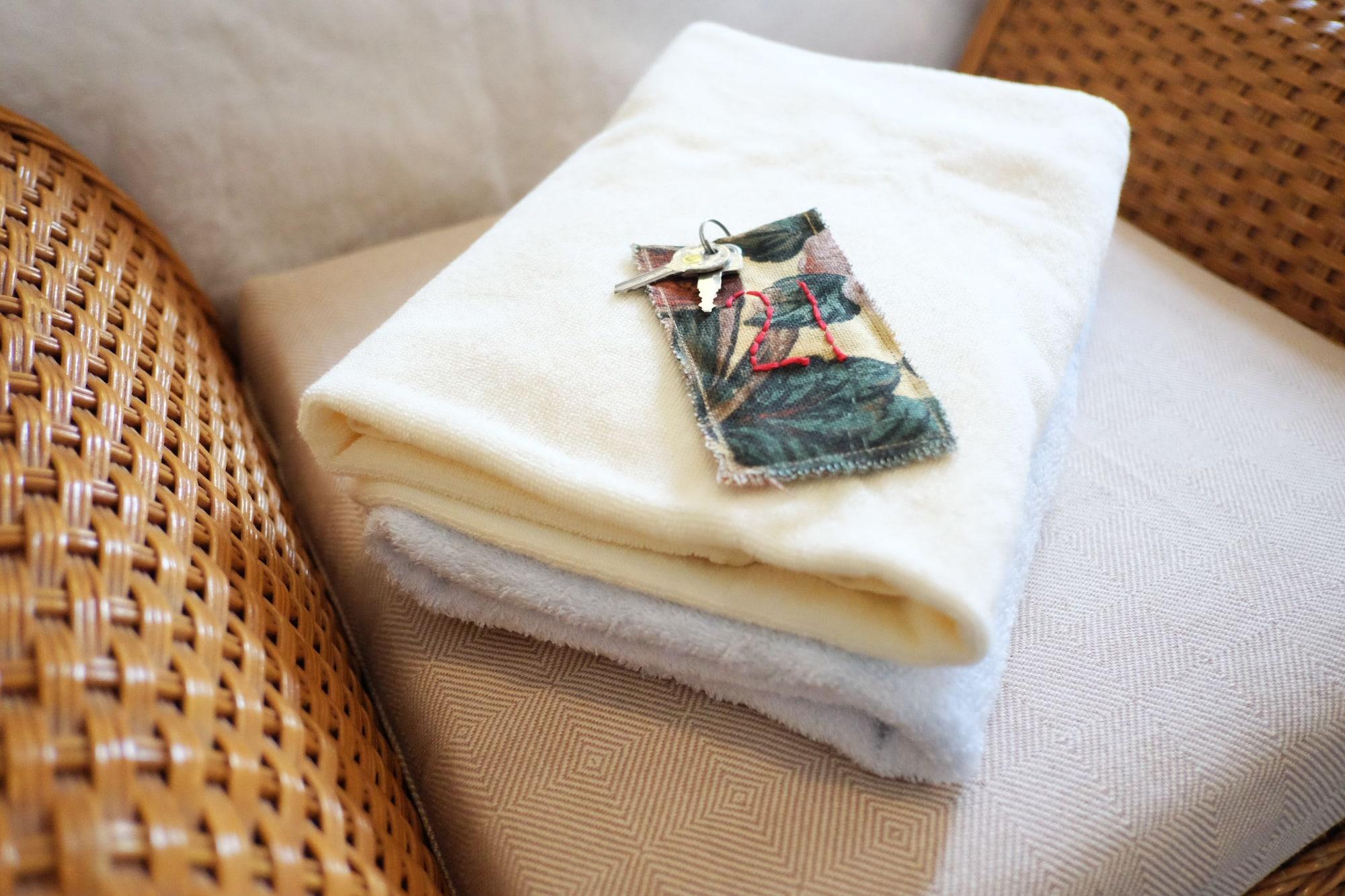 Equipamiento de Habitación 12/14 HOME Studio