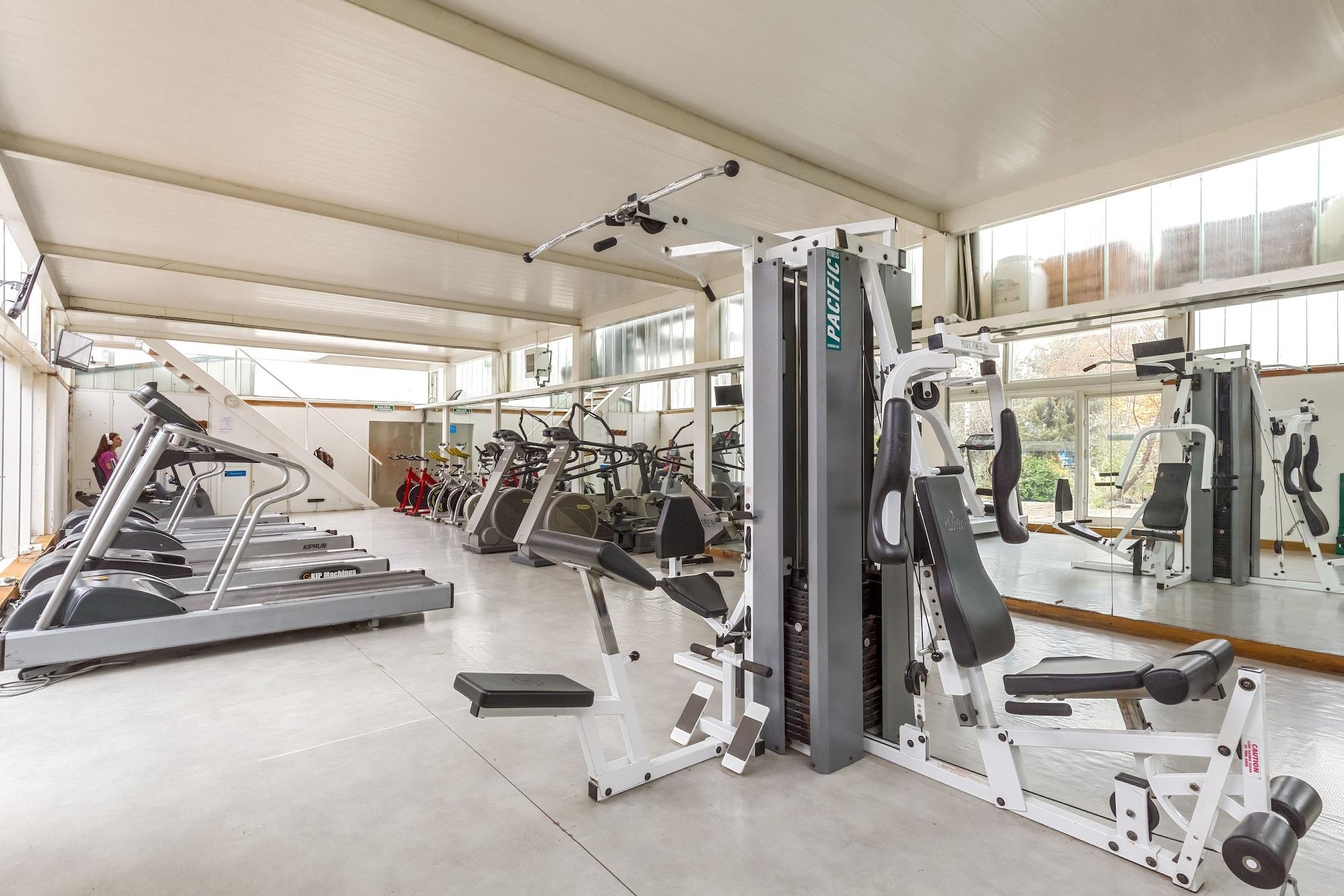 Gimnasio Pioneros Suites by Grupo Tierra Gaucha