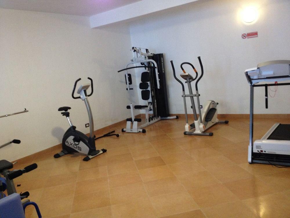 Gimnasio Astro Suite Hotel
