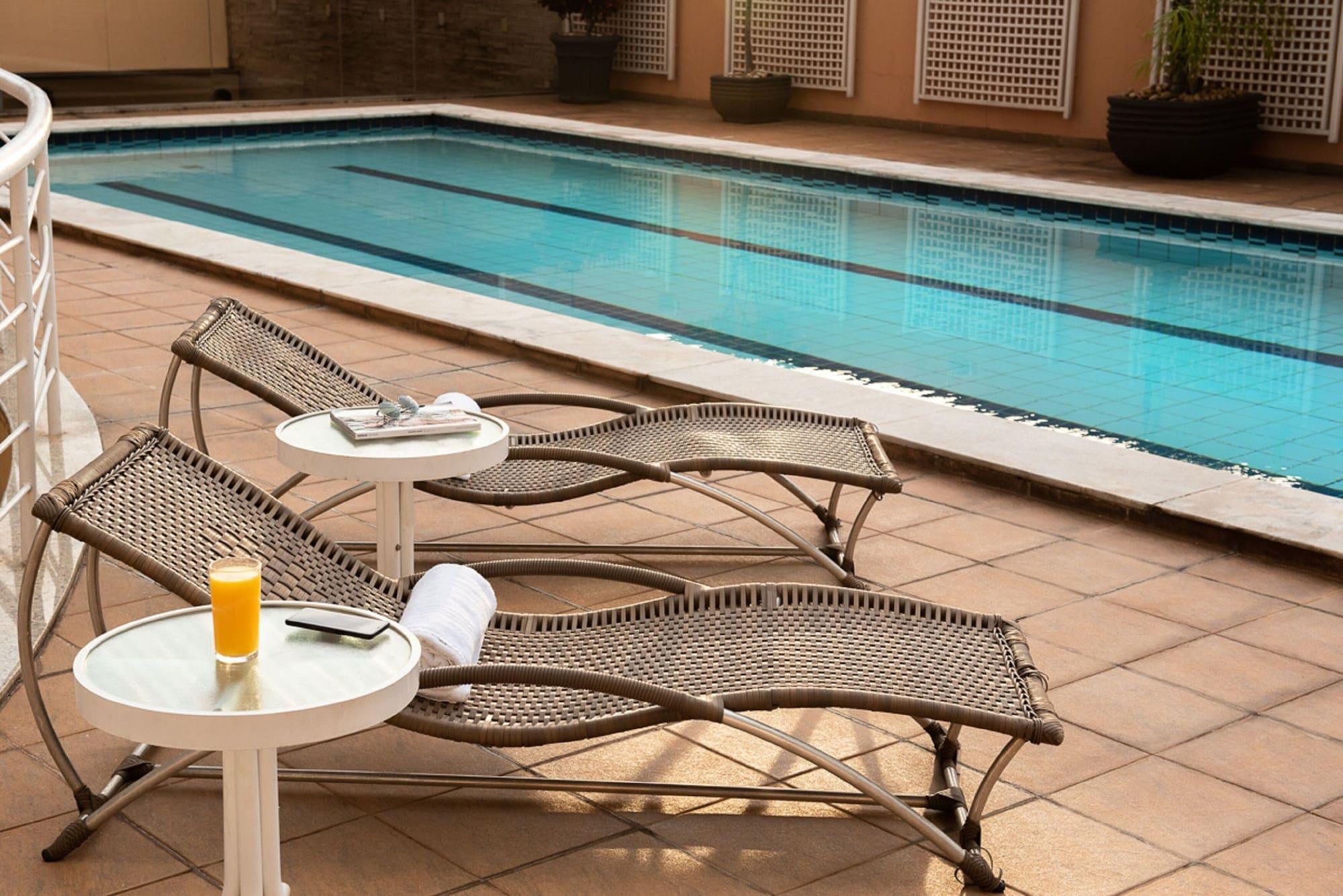 Vista Piscina Intercity Cuiabá