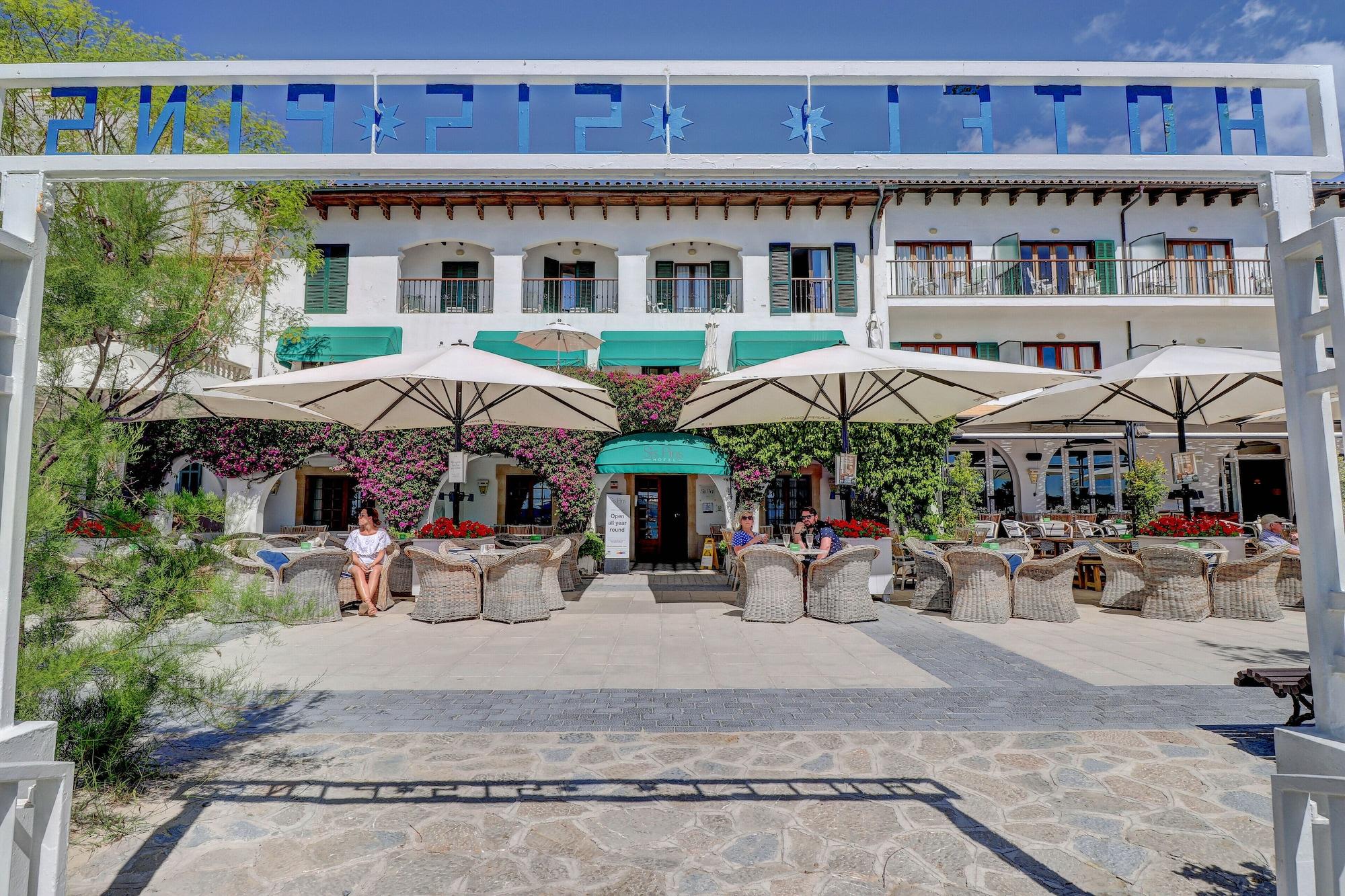 Vista Exterior Hotel Sis Pins