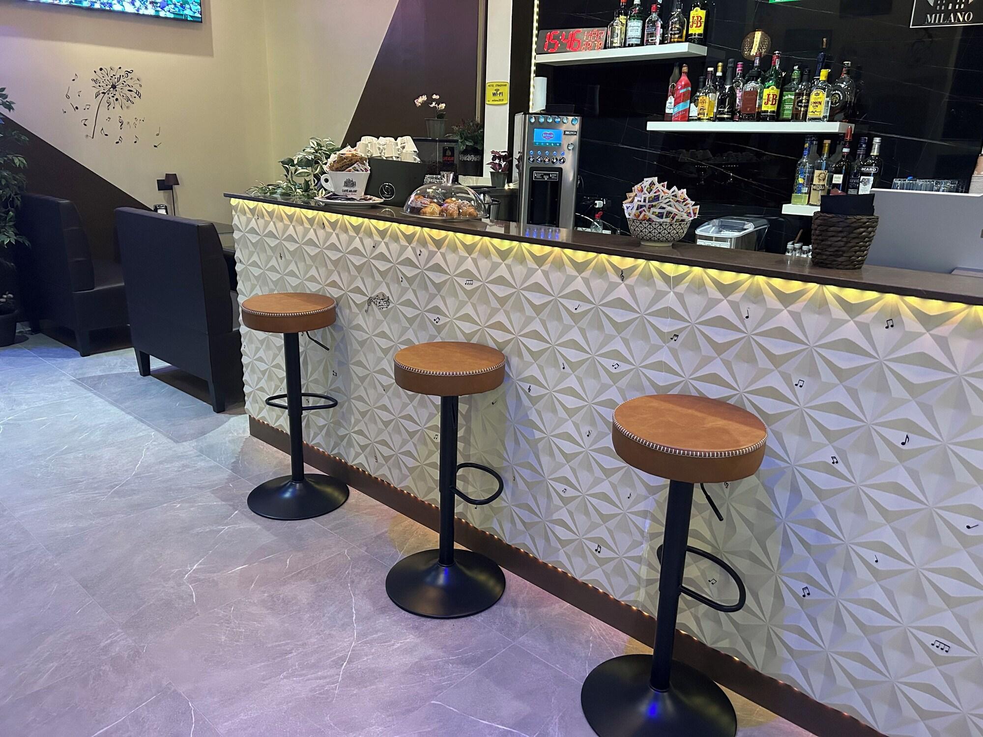 Bar/Salón Hotel Stradivari