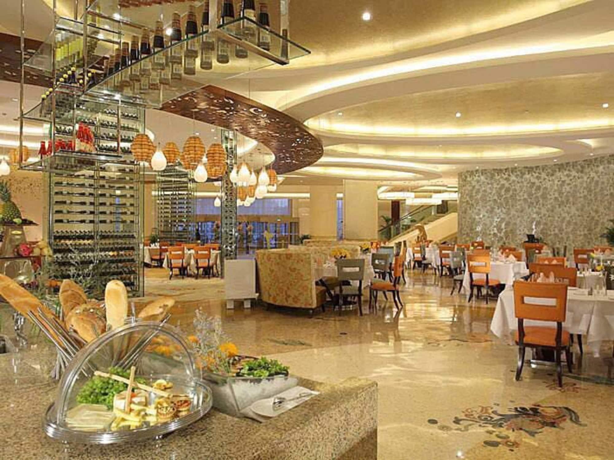 Restaurant New Century Grand Hotel Changchun