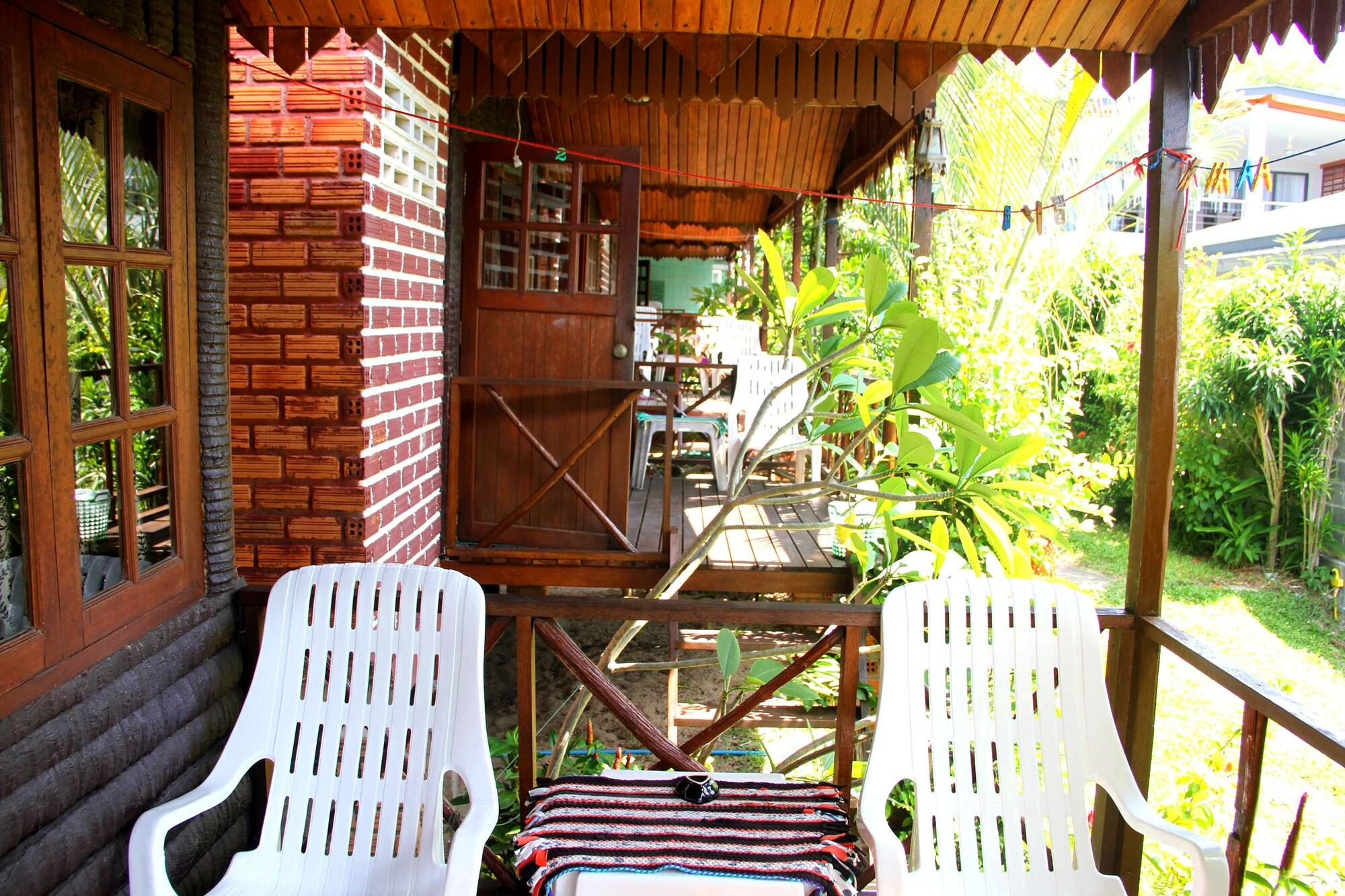 Equipamiento de Habitación The Boardroom Beach Bungalows