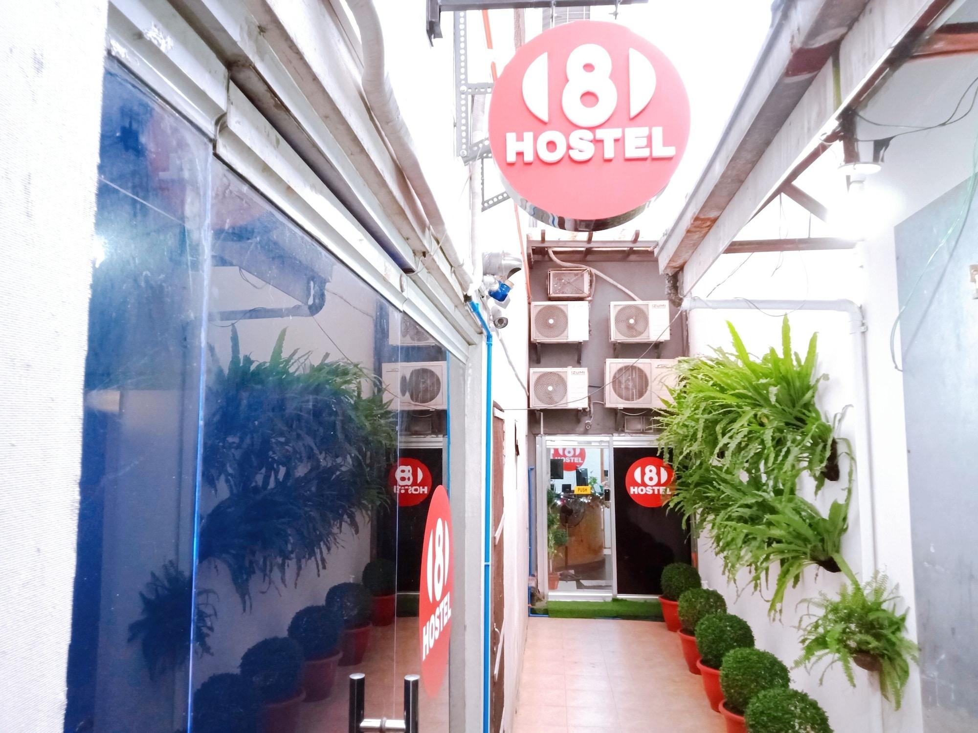 Vista Exterior 8 Hostel at Quiapo