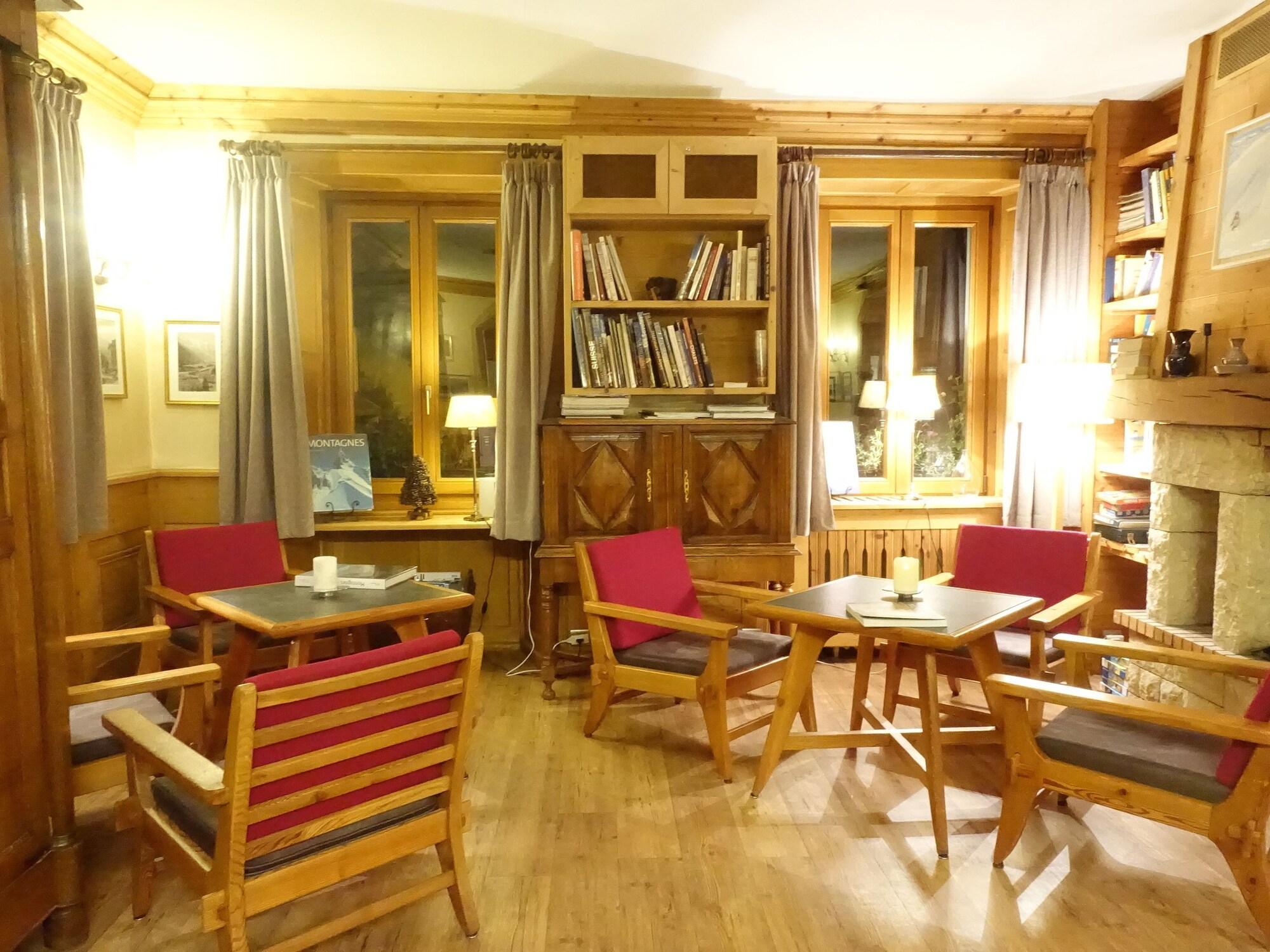 Bar/Salón Hôtel de la Couronne