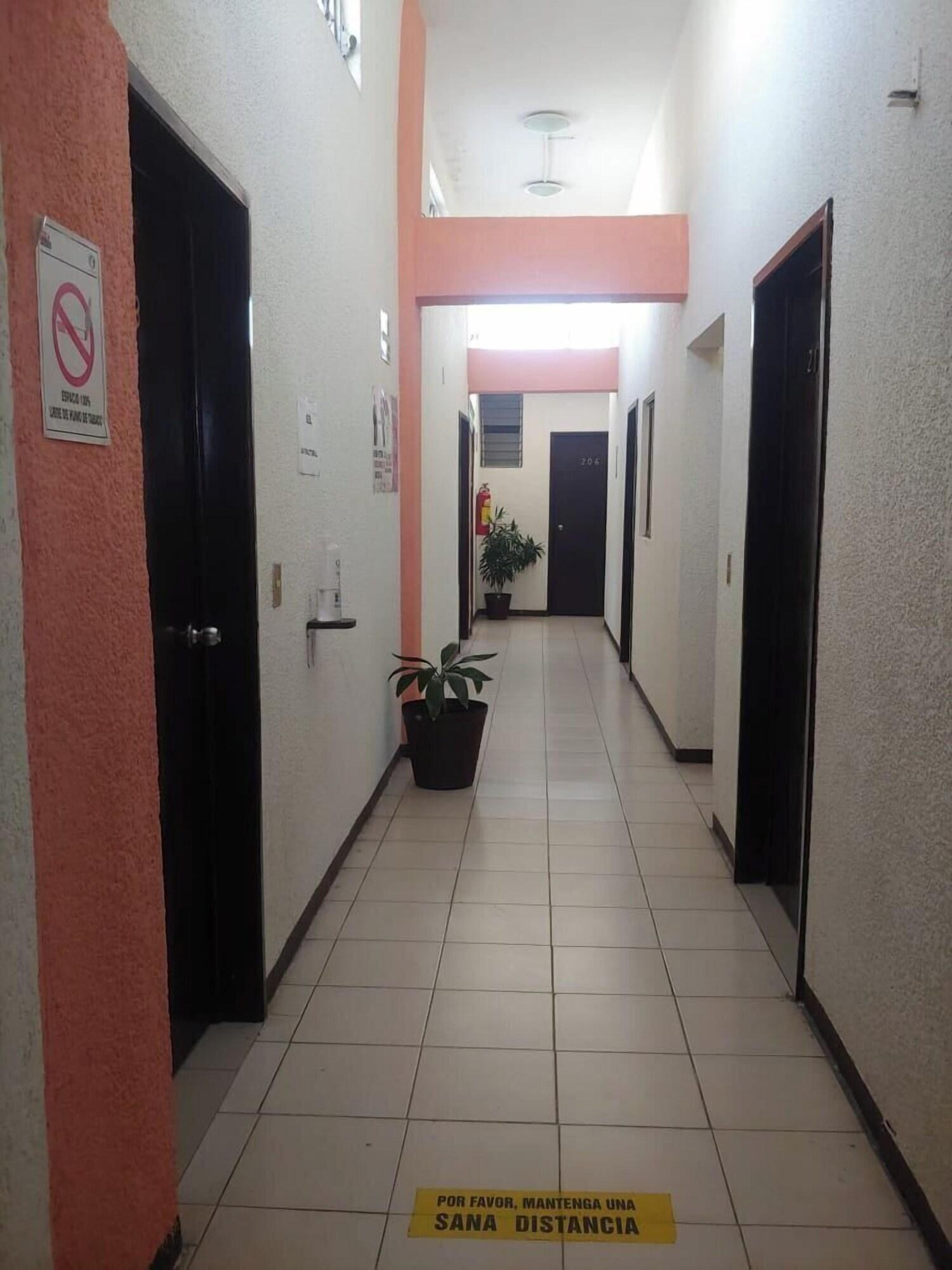 Varios HOTEL HUMBERTO