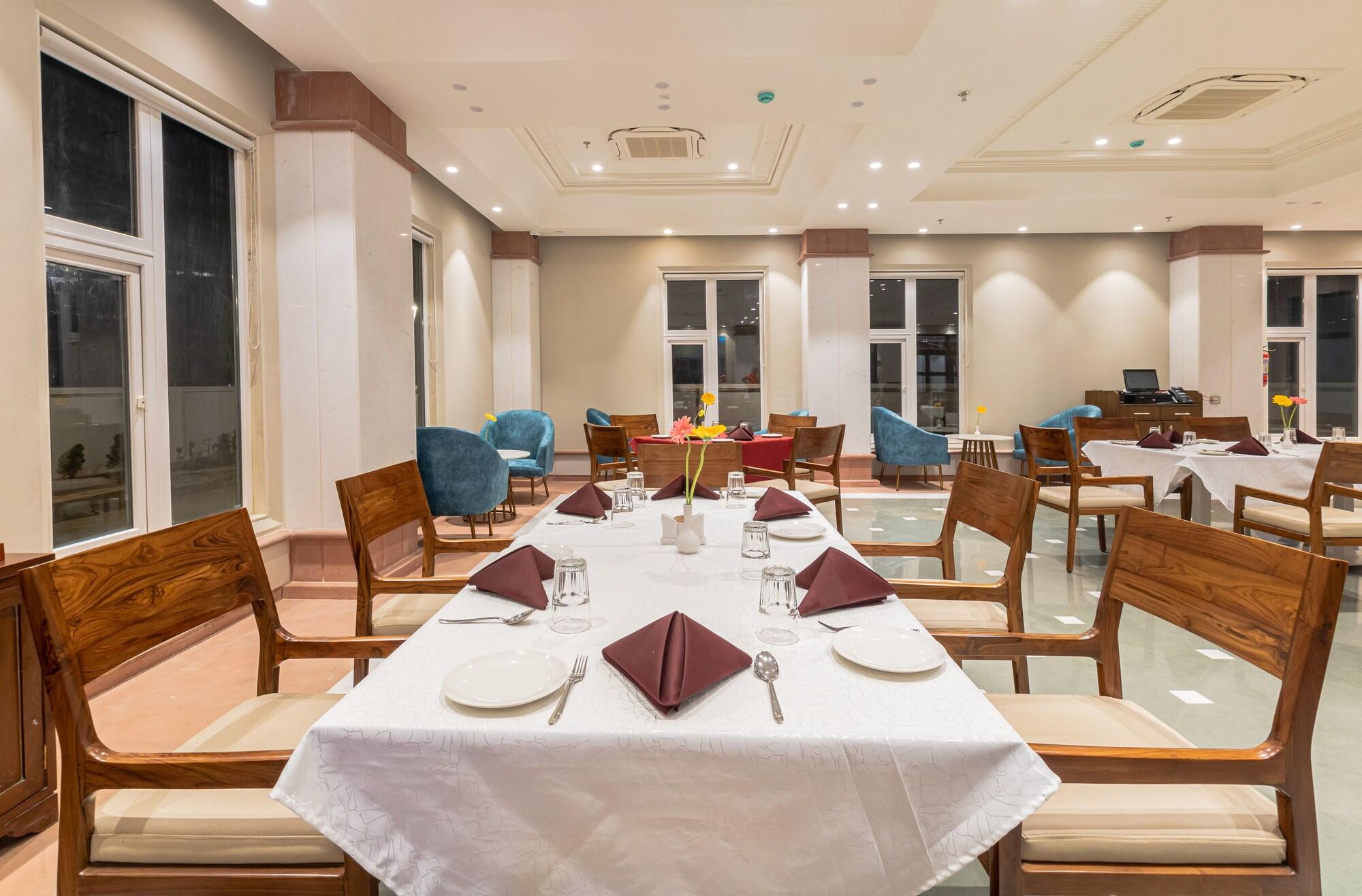Restaurant MAHARAJA AGRASEN PALACE - PURE VEGETARIAN