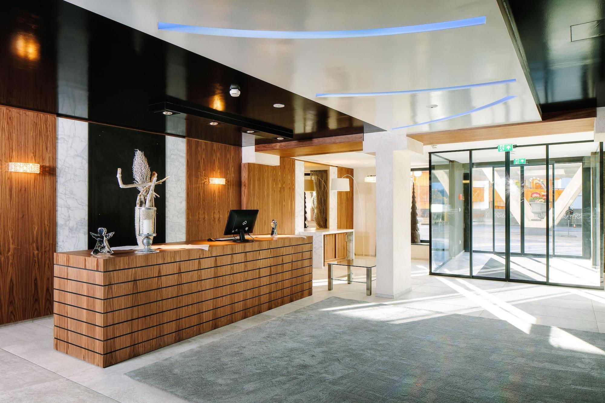 Vista Lobby Wellnesshotel Cervosa