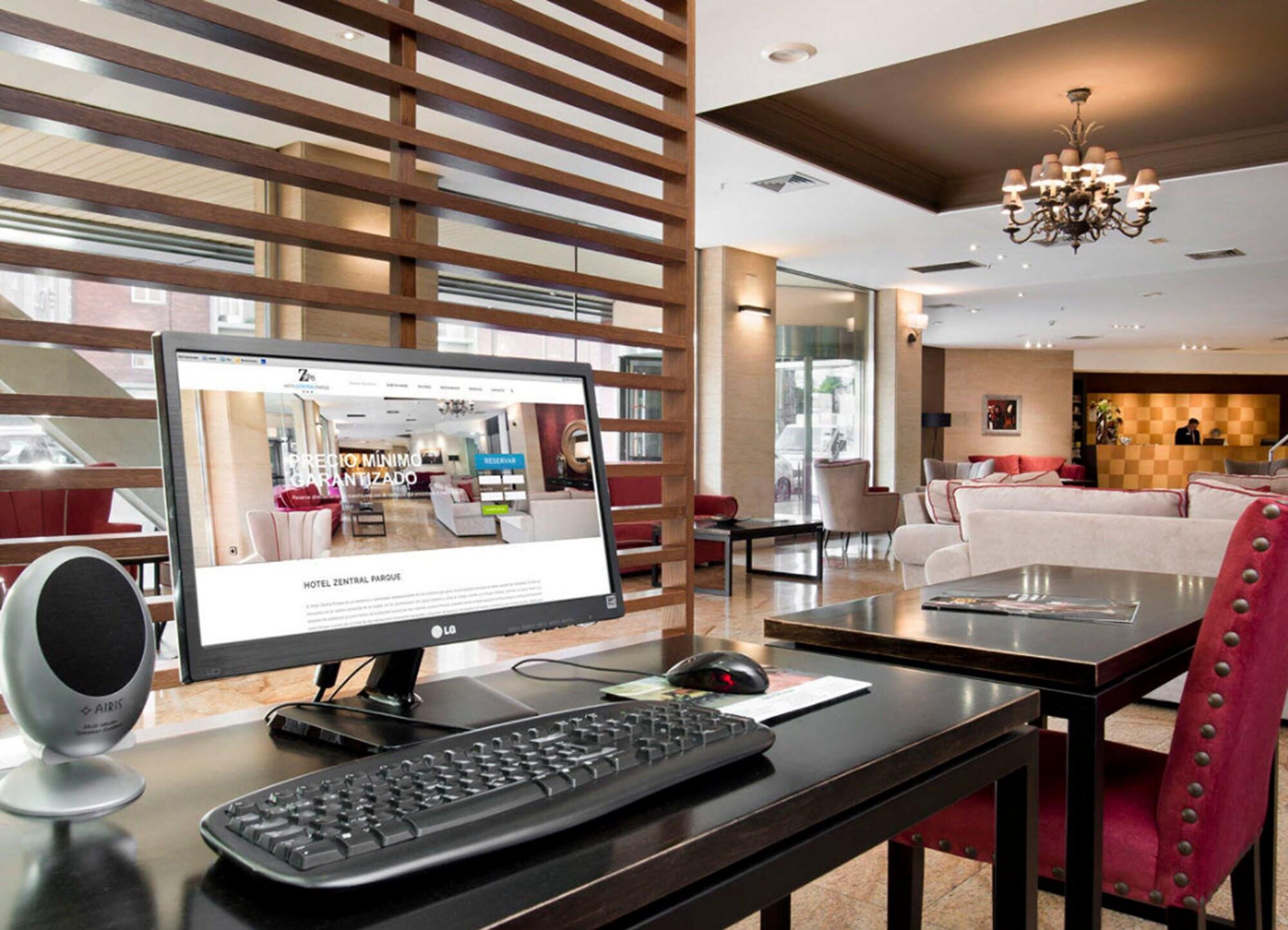 Vista Lobby Hotel Zentral Parque