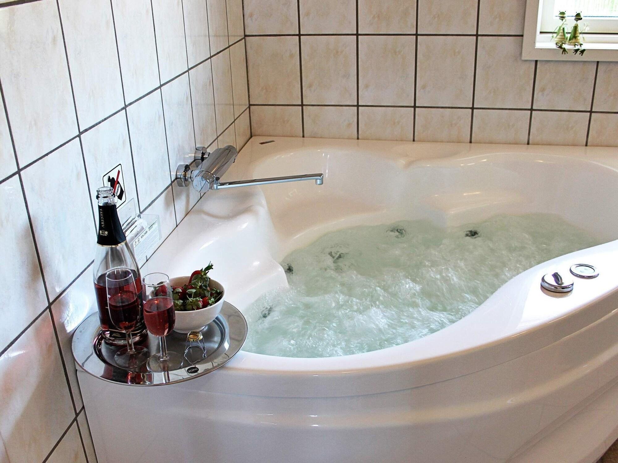 Spa Nestled in a tropical courtyard, a quiet getaway in South Beach.