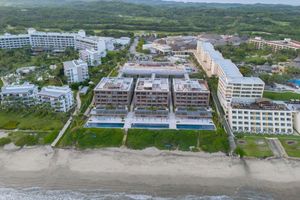 Renta Vacacional - Mita Select Beachfront Uavi