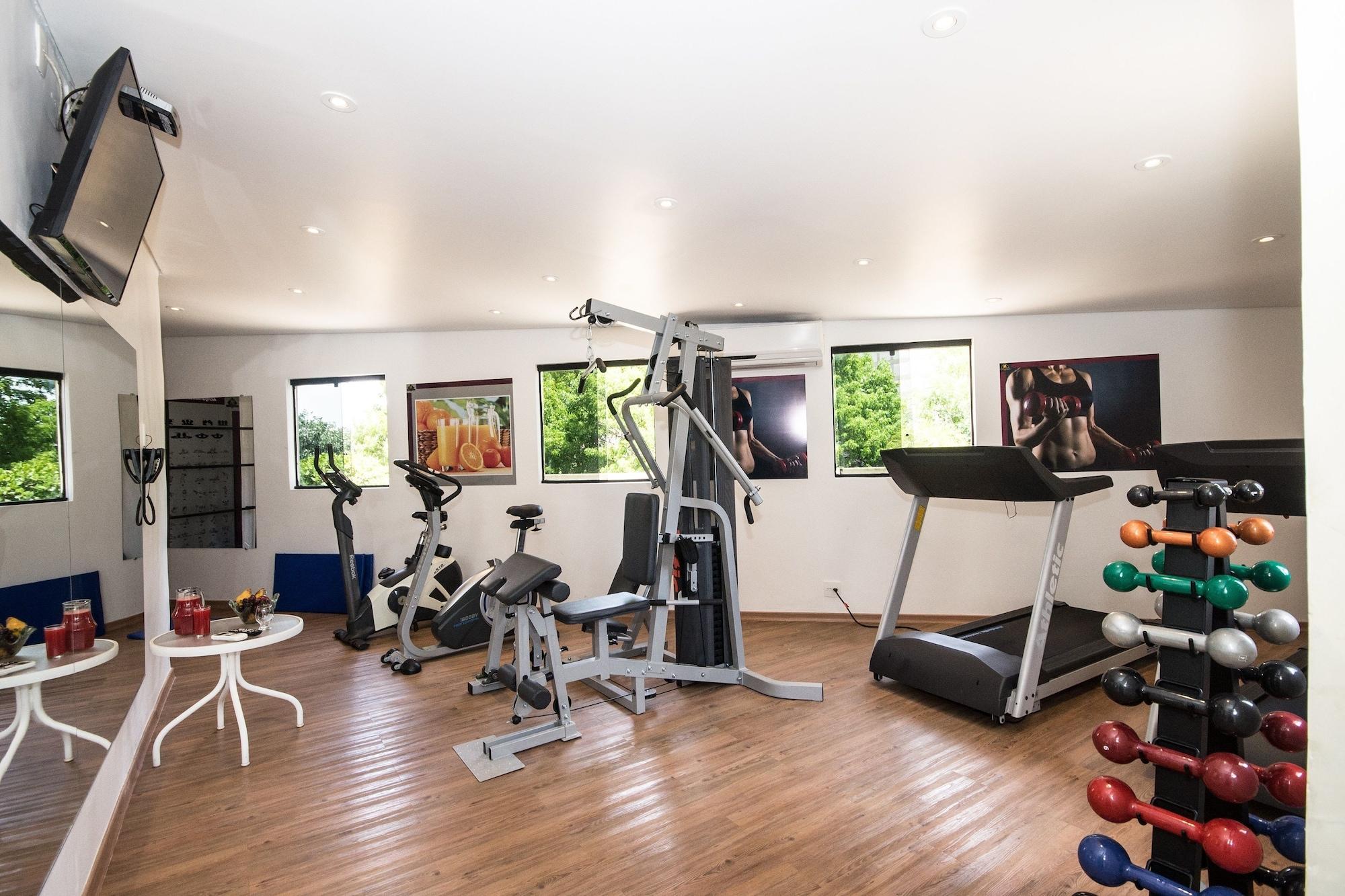 Gimnasio Royal Center Hotel Lourdes