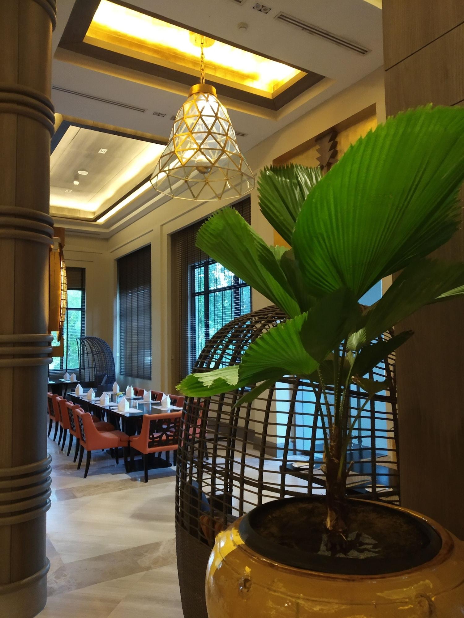 Restaurant Hilton Nay Pyi Taw