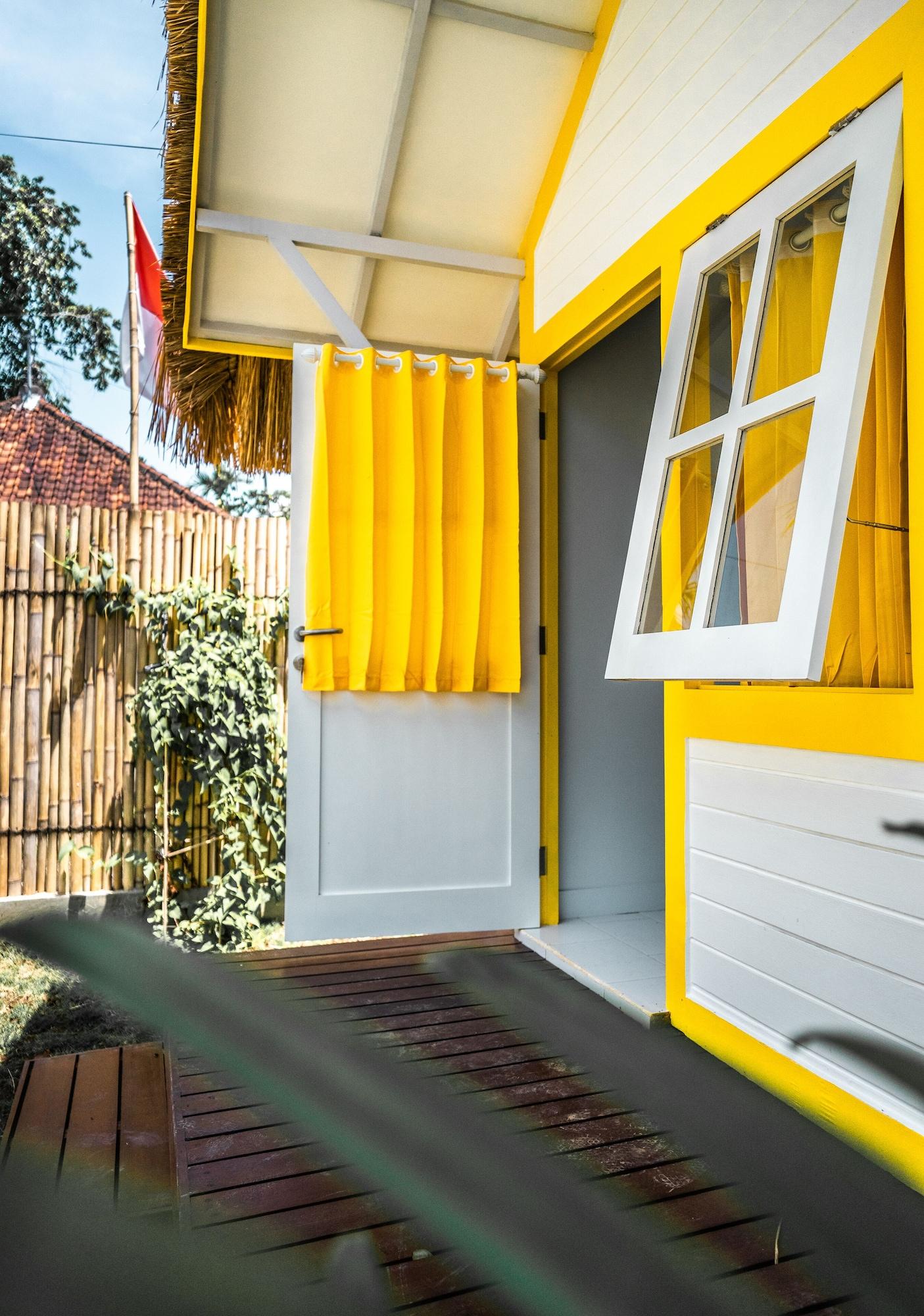 Vista Lobby Canggu Castle - Hostel