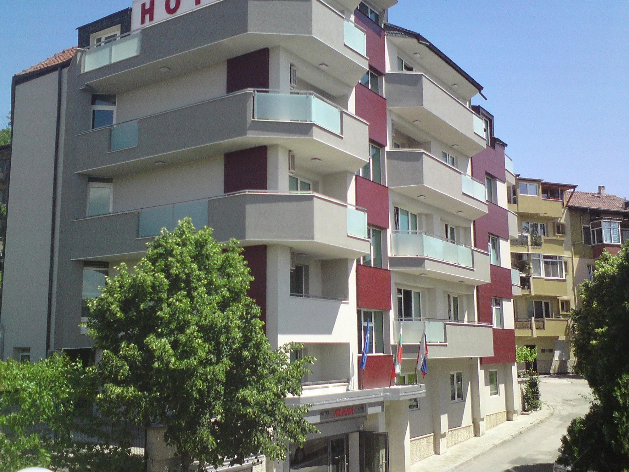 Vista Exterior Hotel Alpha
