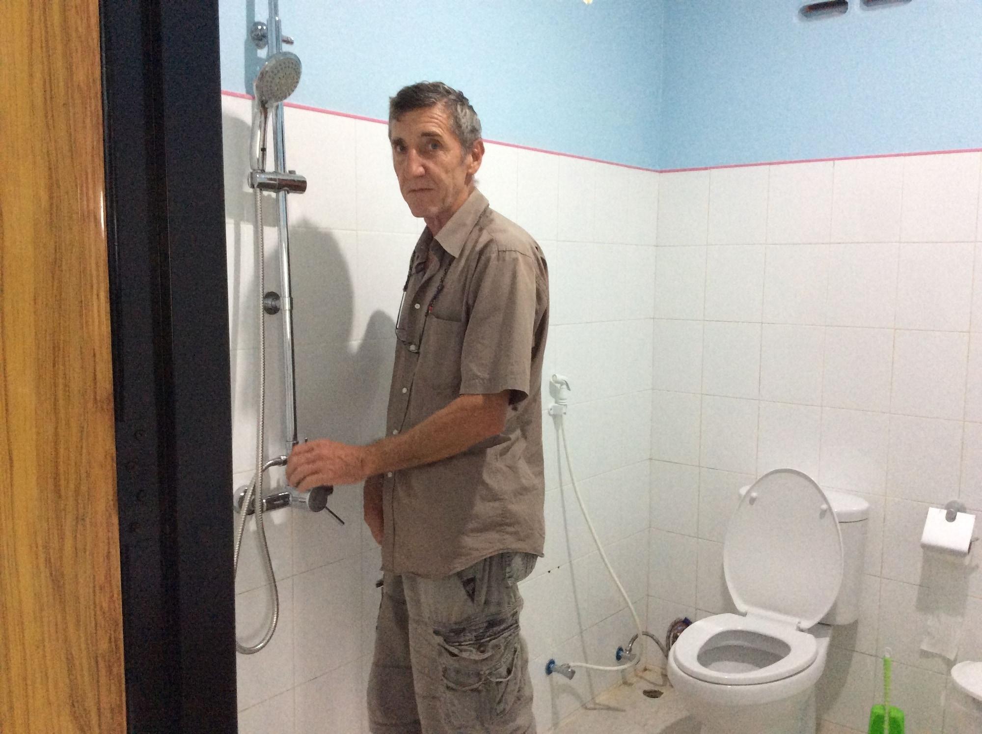 Equipamiento de Habitación Health Care Land