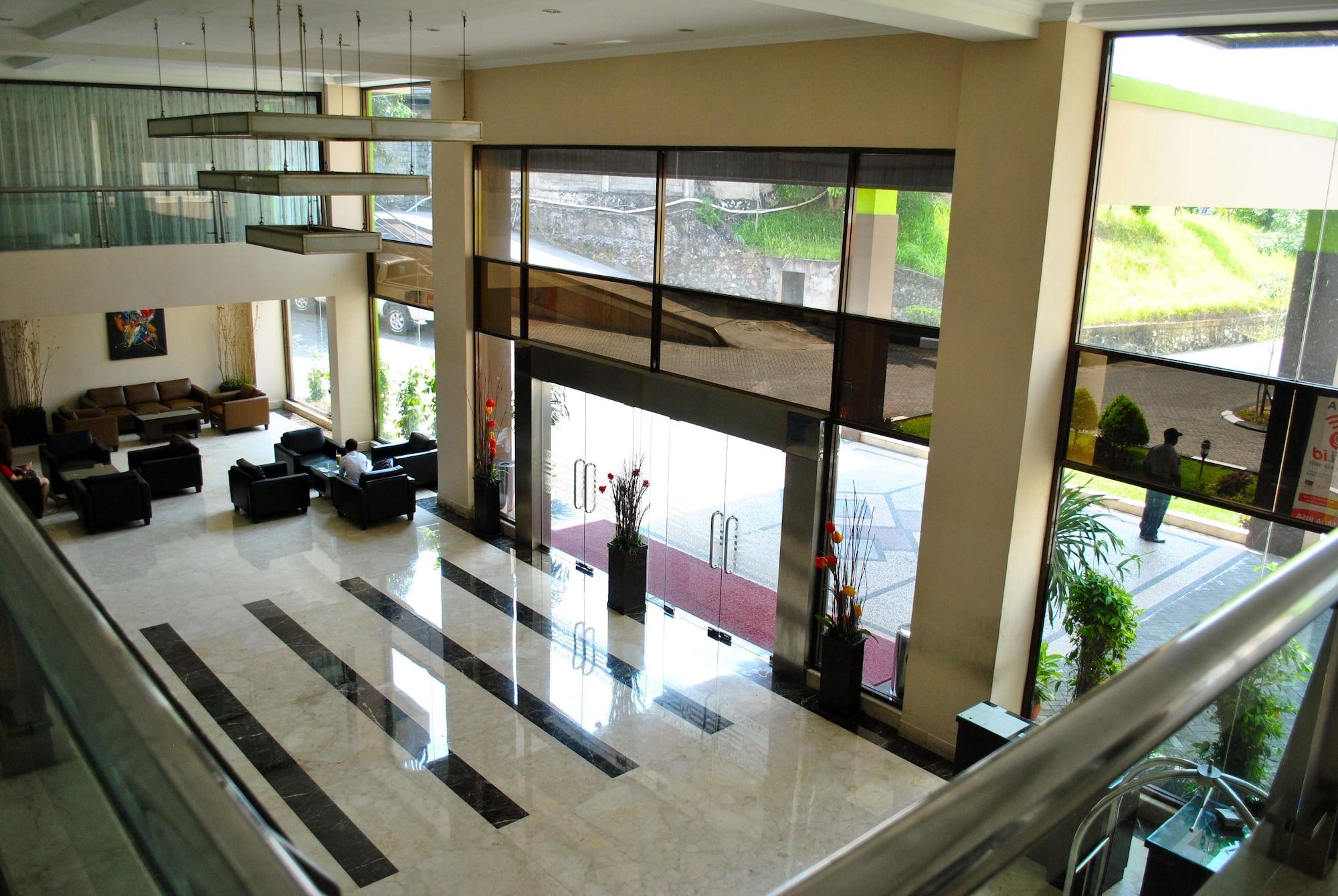 Vista Lobby Hotel Nuansa Indah