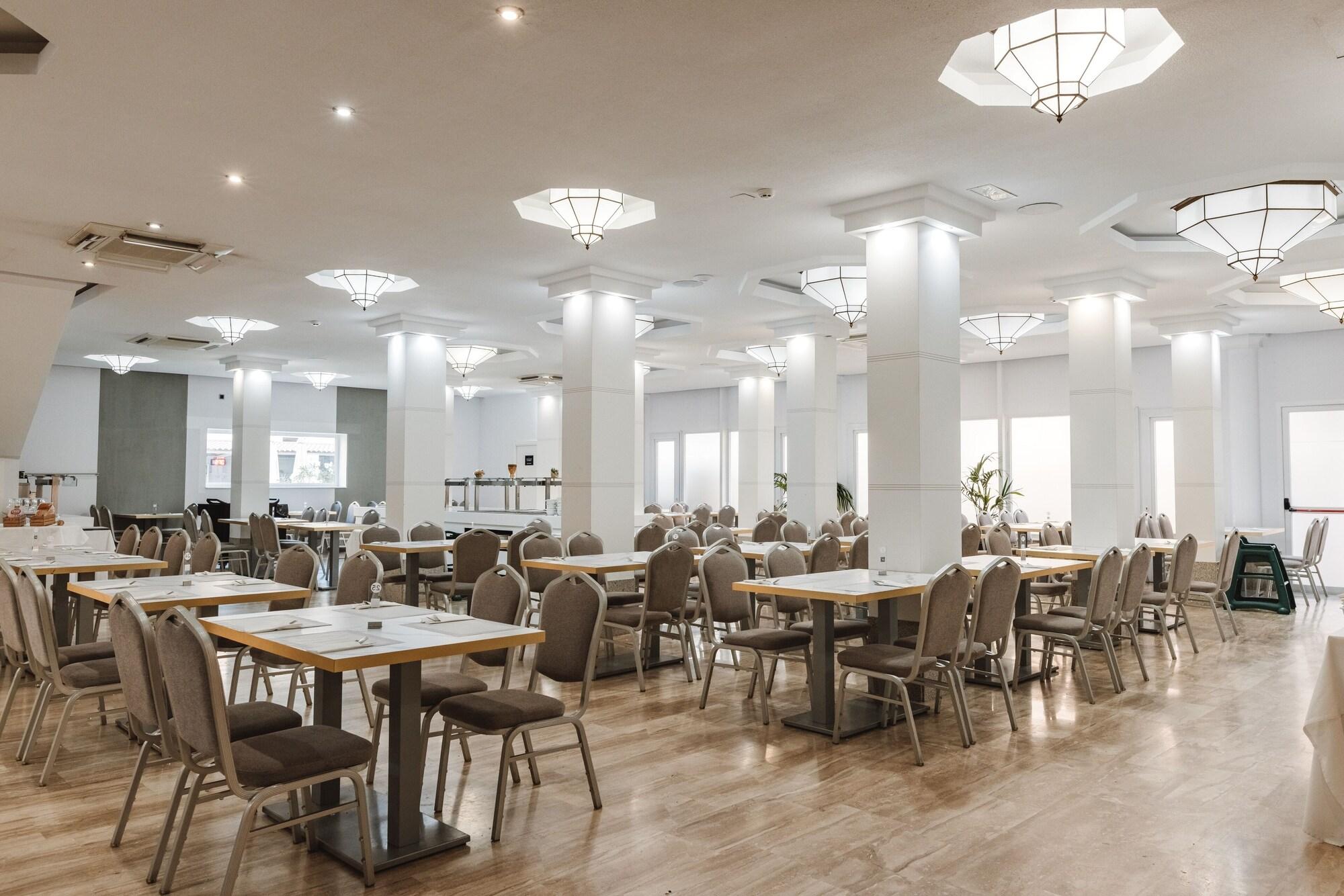 Restaurant Hotel Los Delfines