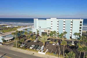Alojamiento - El Caribe Resort & Conference Center