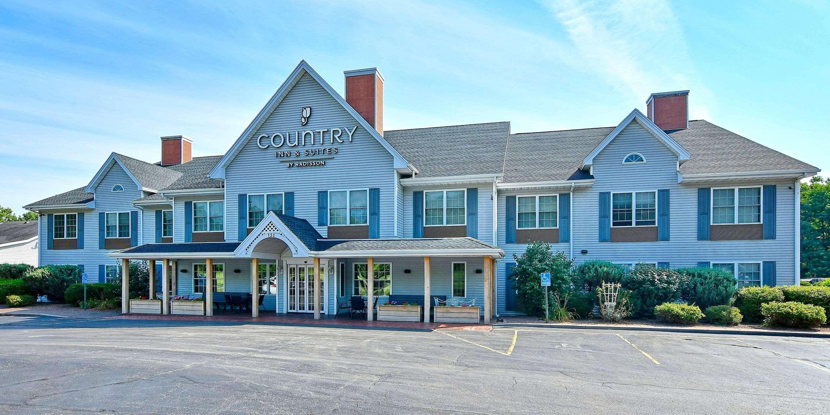 Vista Exterior Country Inn & Suites by Radisson, Mount Morris, NY