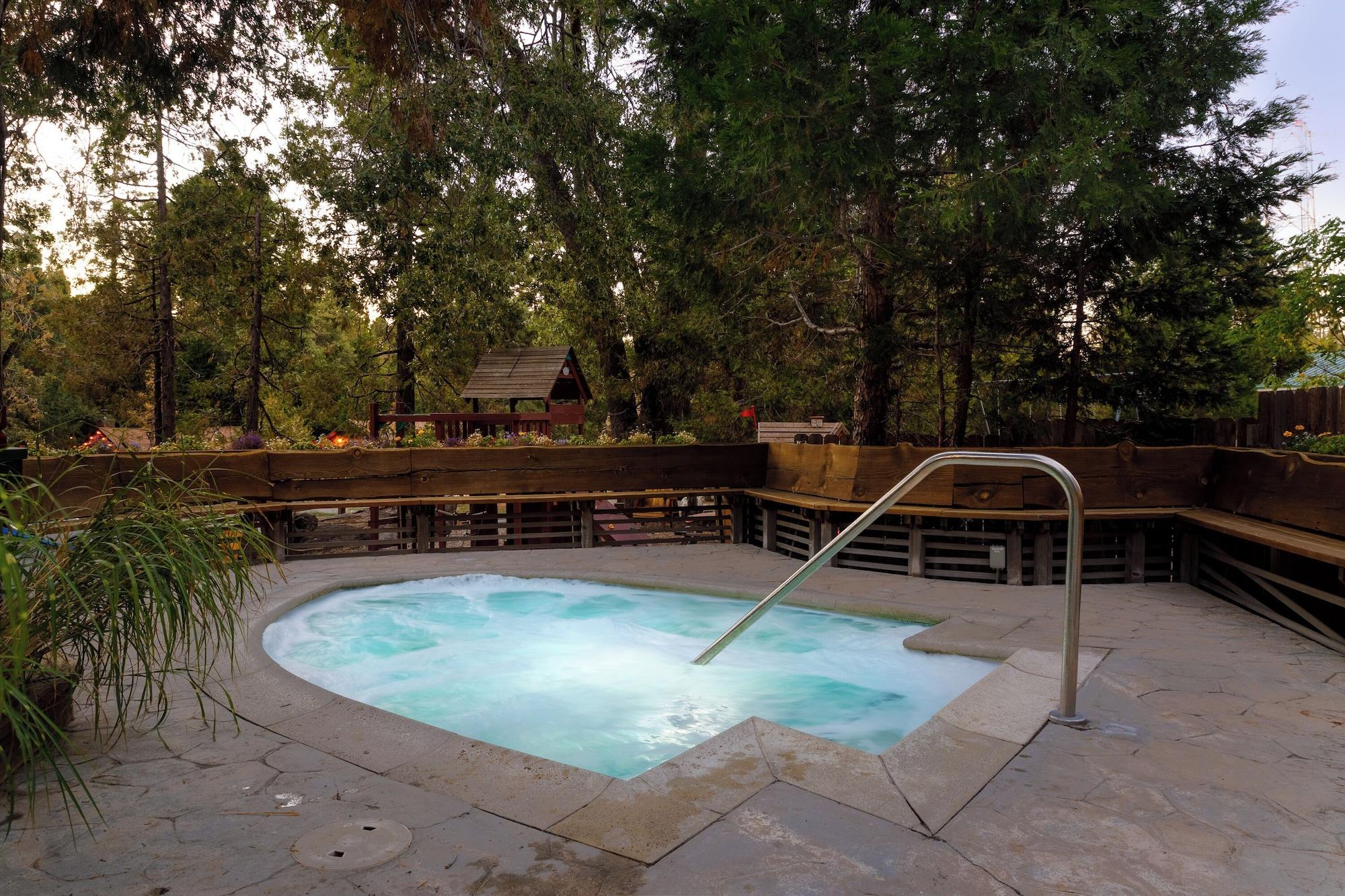 Spa Arrowhead Pine Rose Cabins