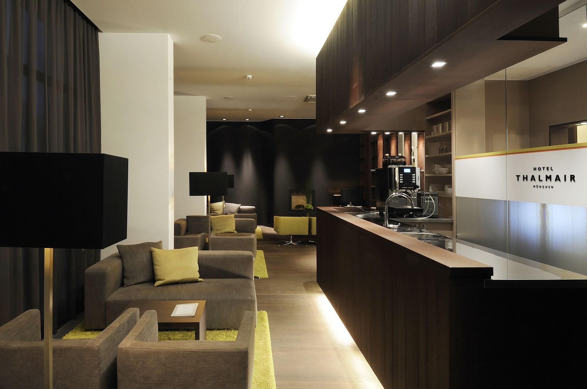 Bar/Salón Hotel Thalmair