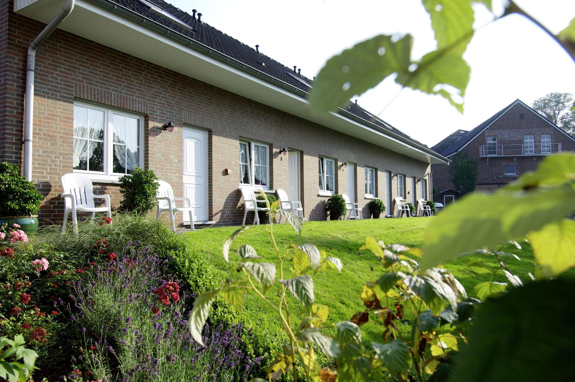 Vista Exterior Hotel Restaurant Tychon