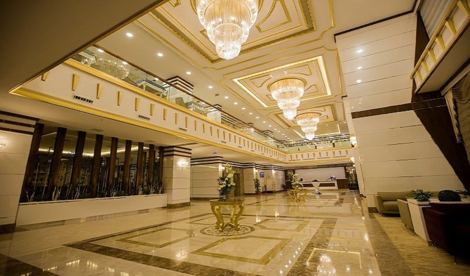 Vista Exterior Mitannia Regency Hotel