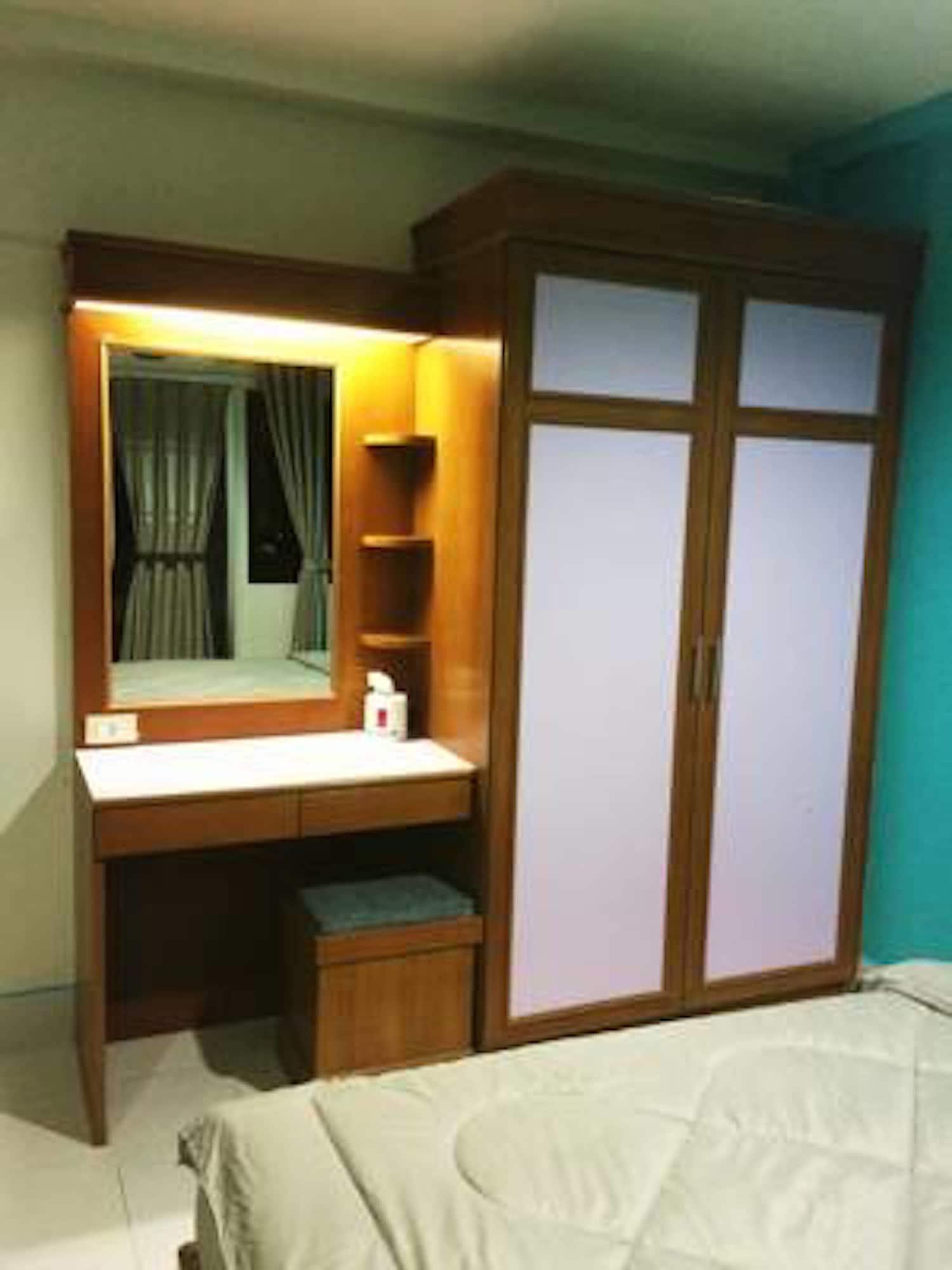Set de Habitación Benjamart Residence