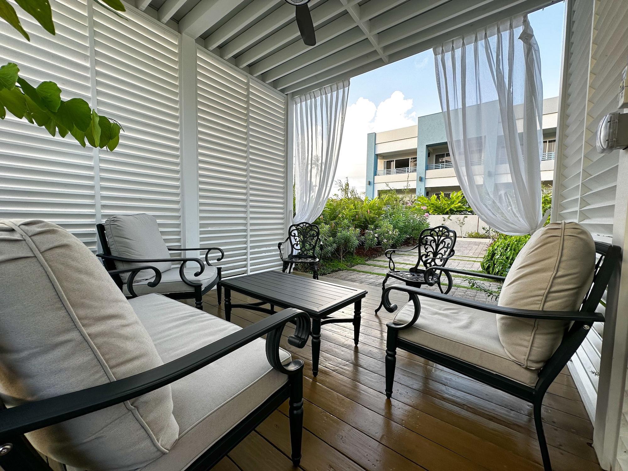 Varios Blue Haven Holiday Apartments