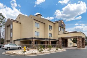 Alojamiento - Comfort Inn & Suites Montgomery East Carmichael Rd