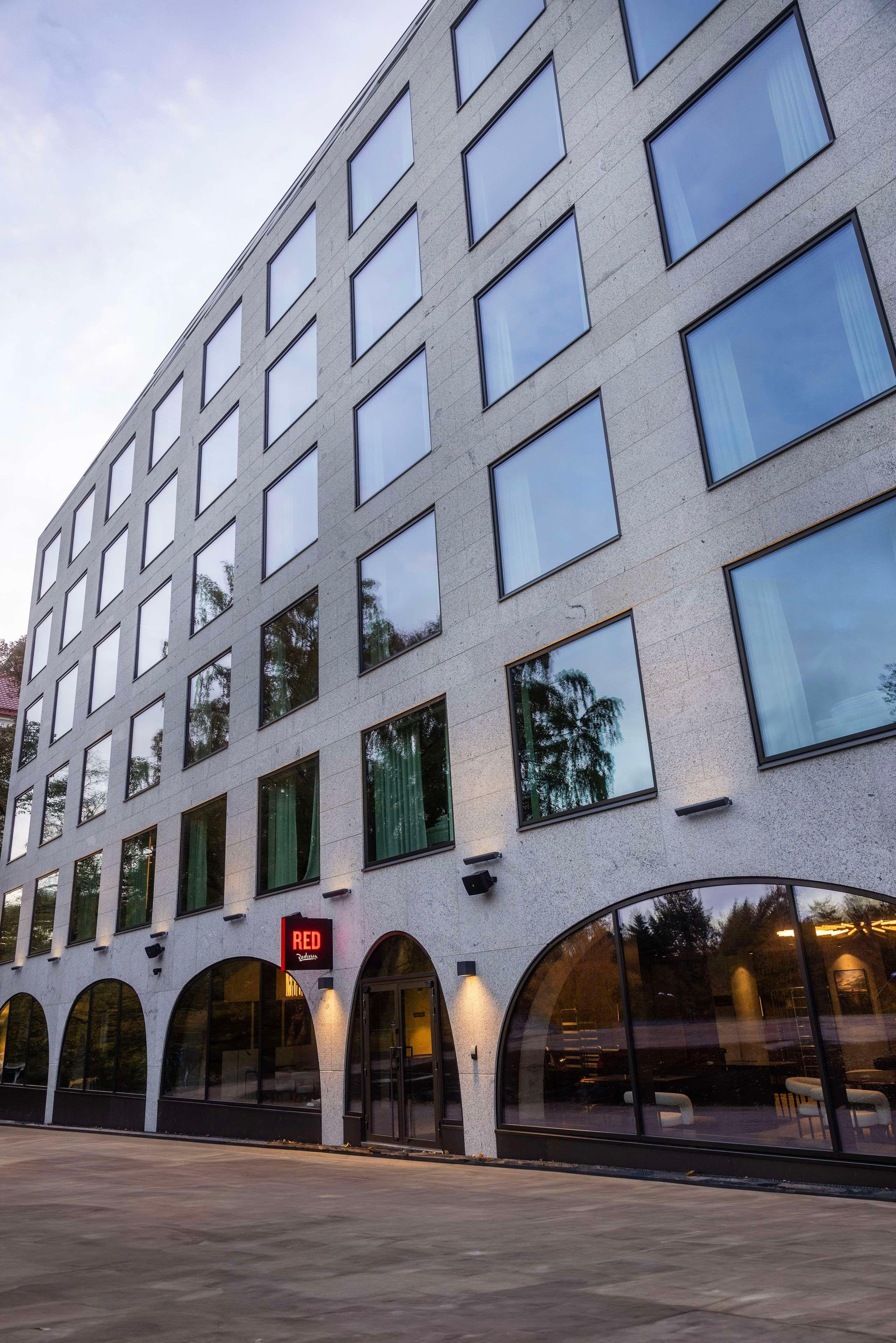 Vista Exterior Radisson RED Helsinki