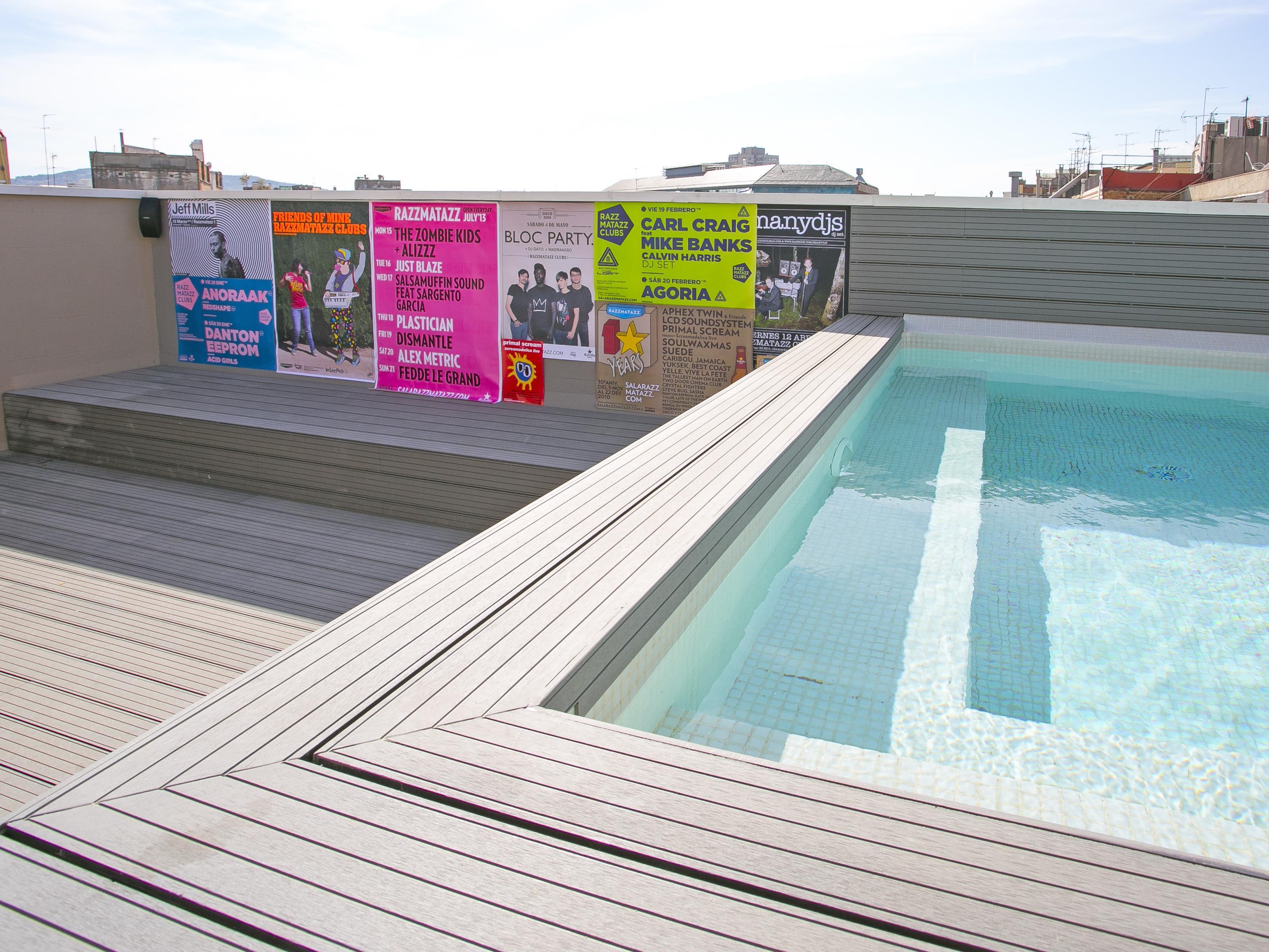 Vista Exterior Sant Jordi Hostels Rock Palace