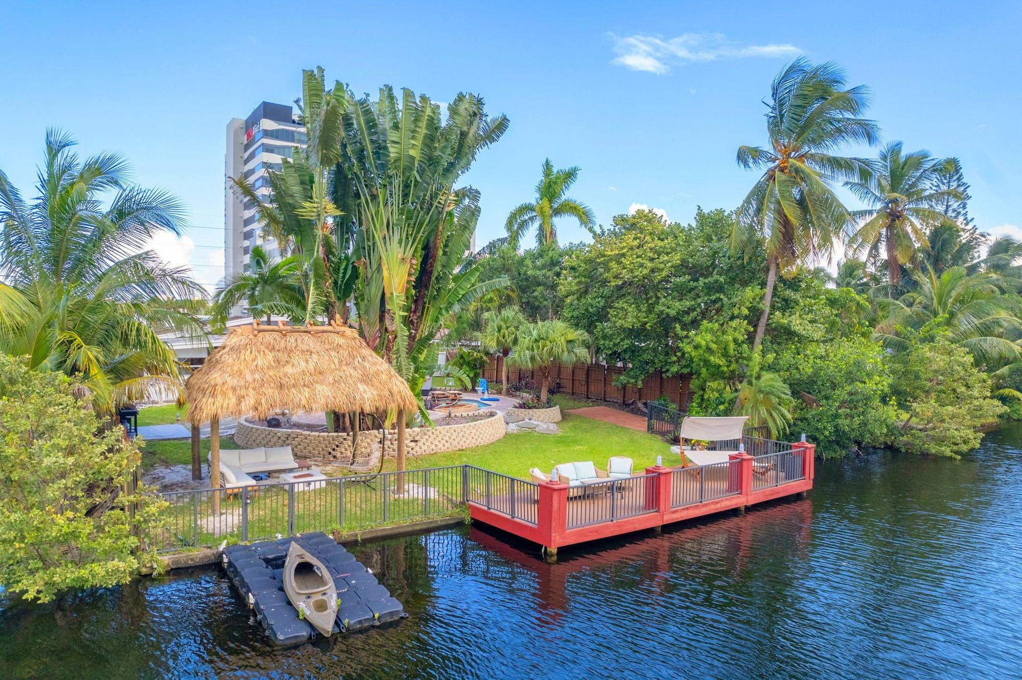 Varios Waterfront Jungle Home with Kayaks