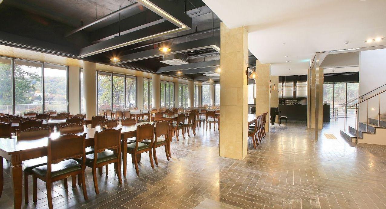 Restaurant Hotel Gallery