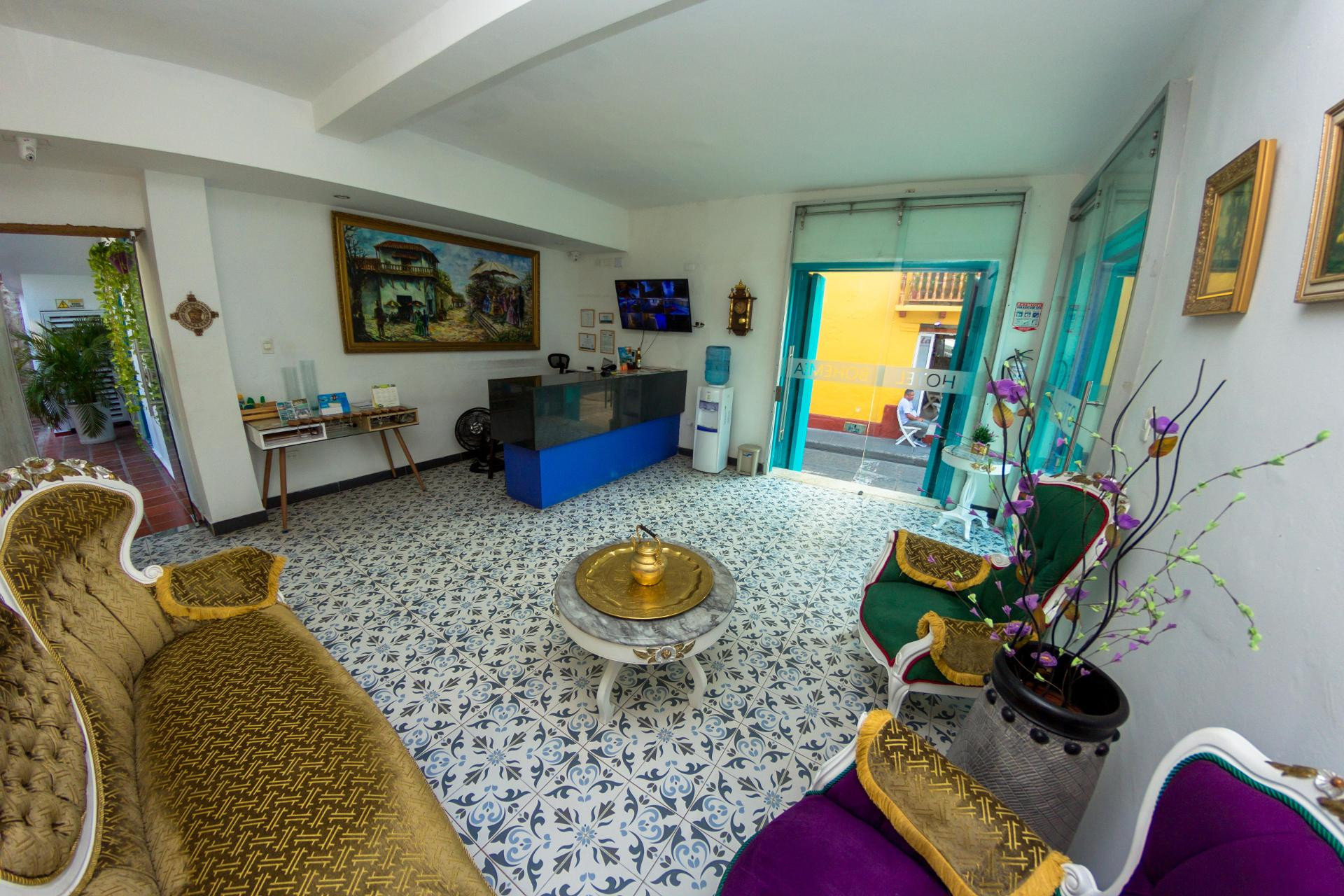 Varios Casa Bohemia Hotel
