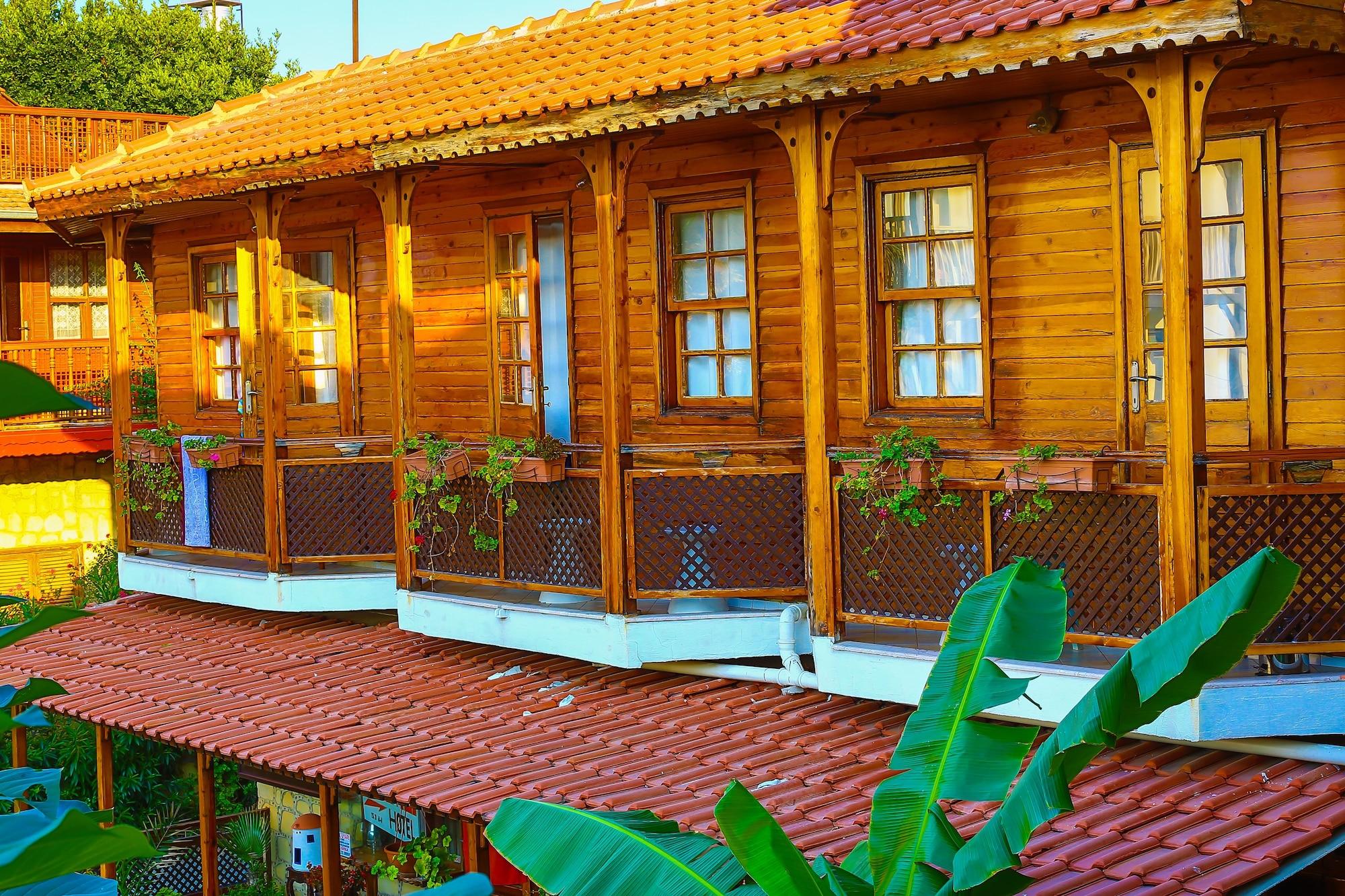 Varios Hotel Villa Onemli