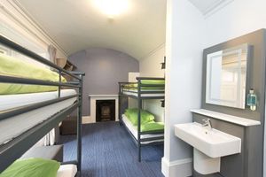 Alojamiento - YHA Bath - Hostel