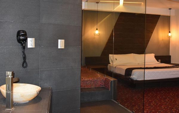 Uniko Living Roma - Hoteles cerca de Arena México en Ciudad de México