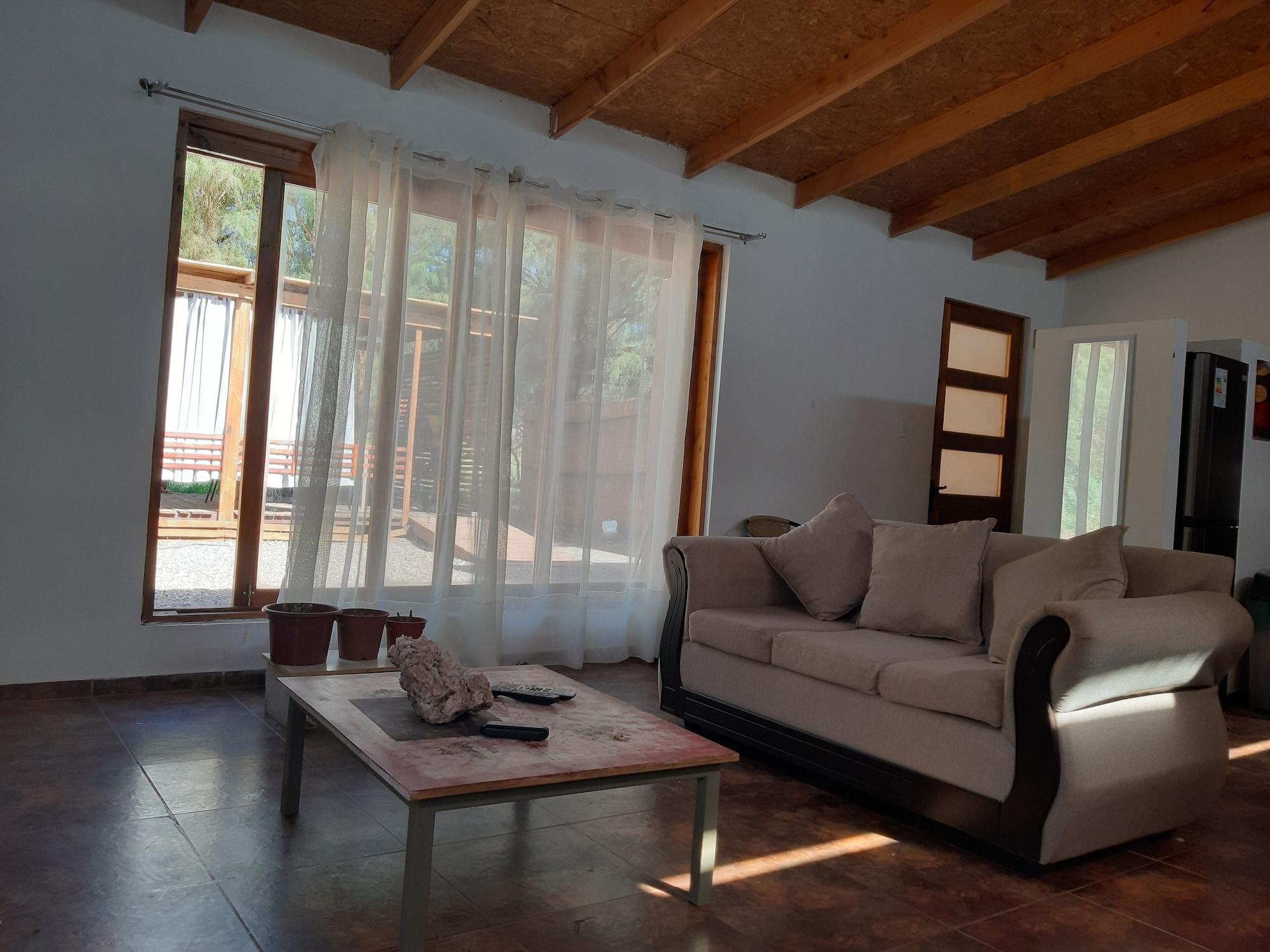 Comodidades del Alojamiento Peumayen Atacama / Hostal & Cabaña