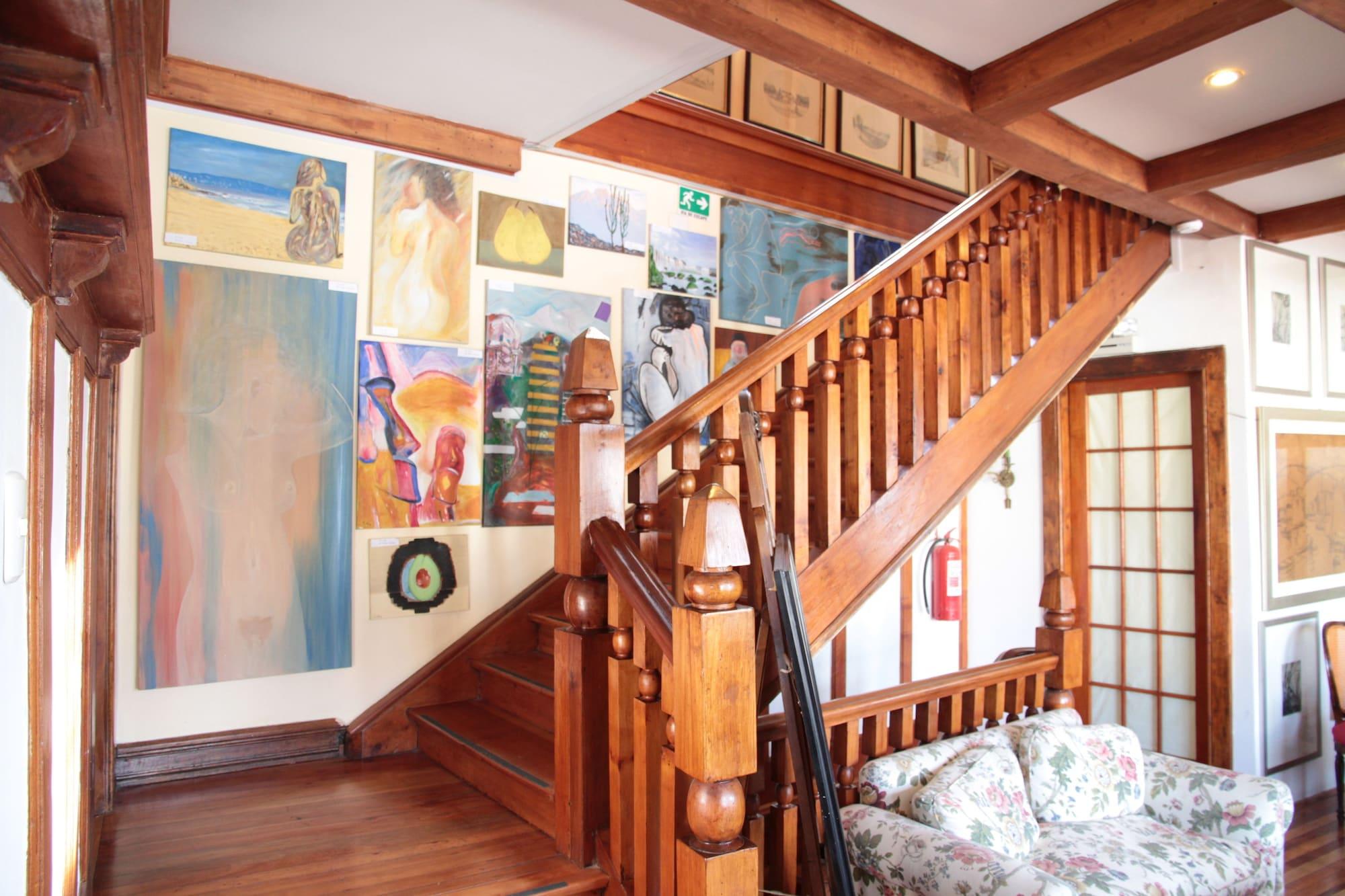 Varios Chocolate Manor House B&B