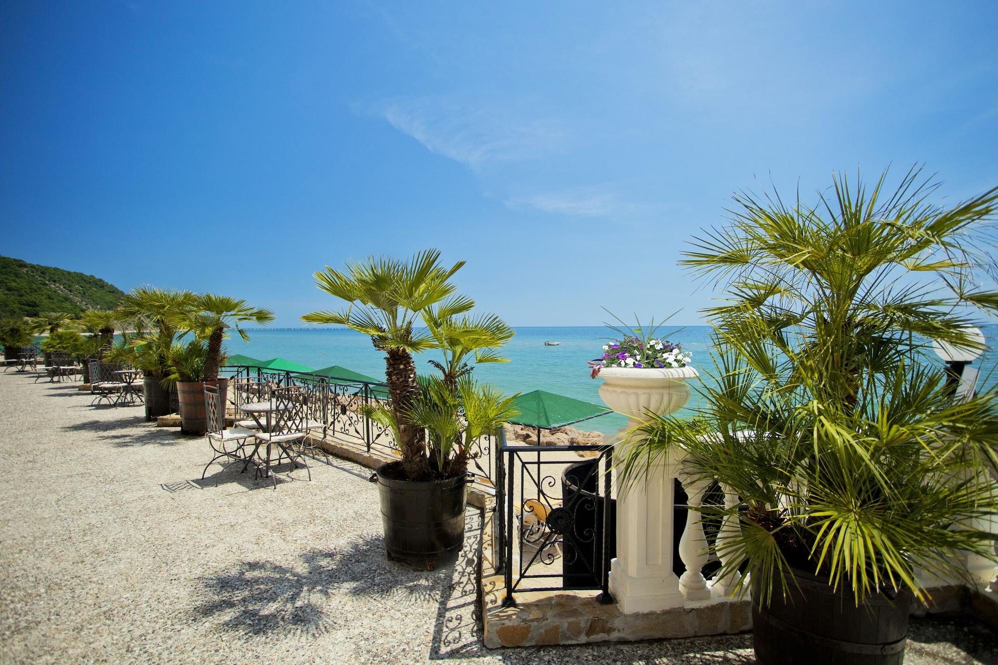 Playa Royal Bay Hotel – All Inclusive
