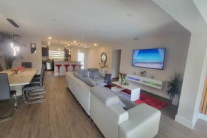 Alquiler Vacacional - Luxury Stay Villa 16min 2 Beach /9Bds /Heated POOL /BBQ / Firepit / Games / Golf