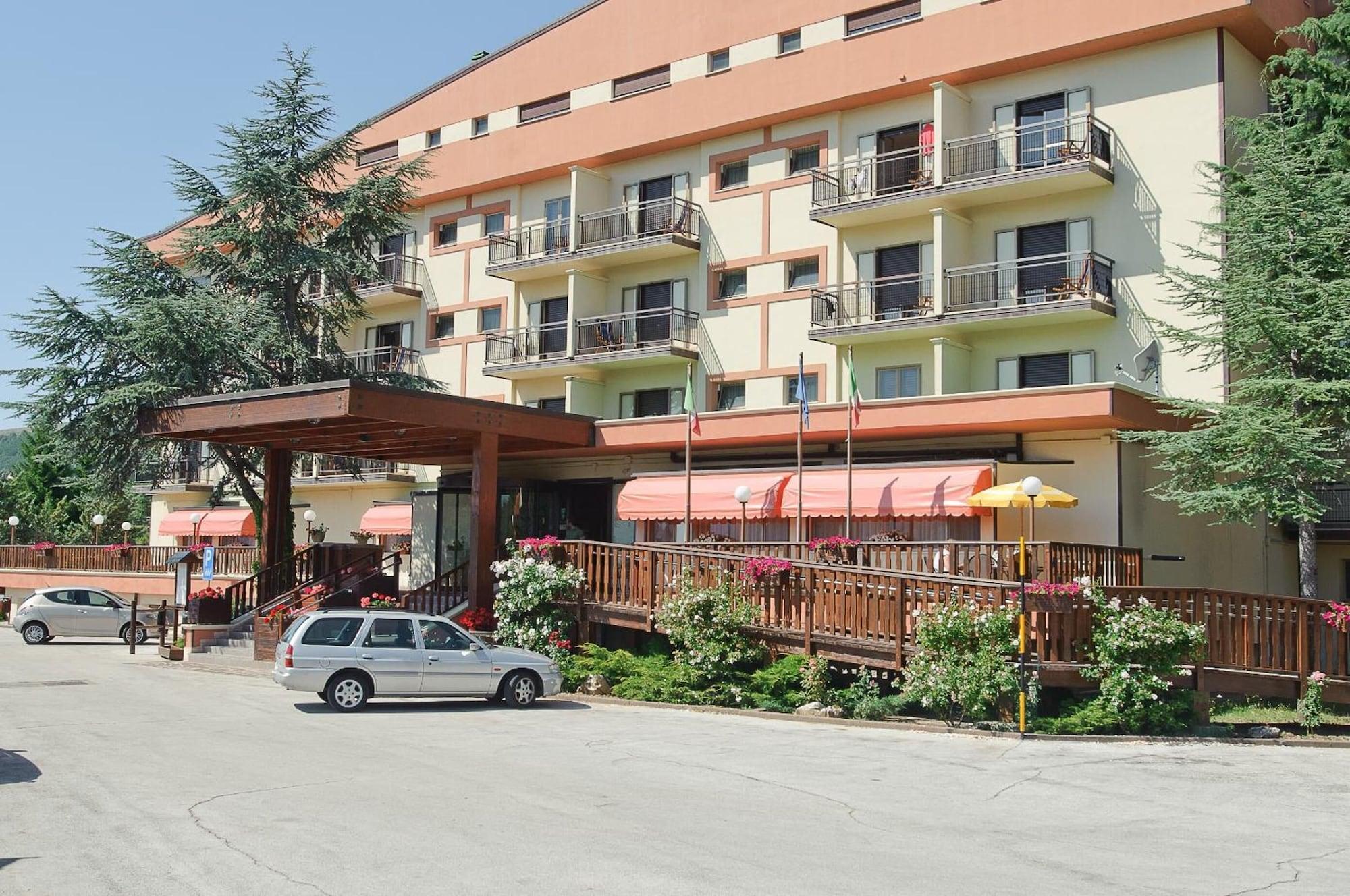 Vista Exterior Magnola Palace Hotel