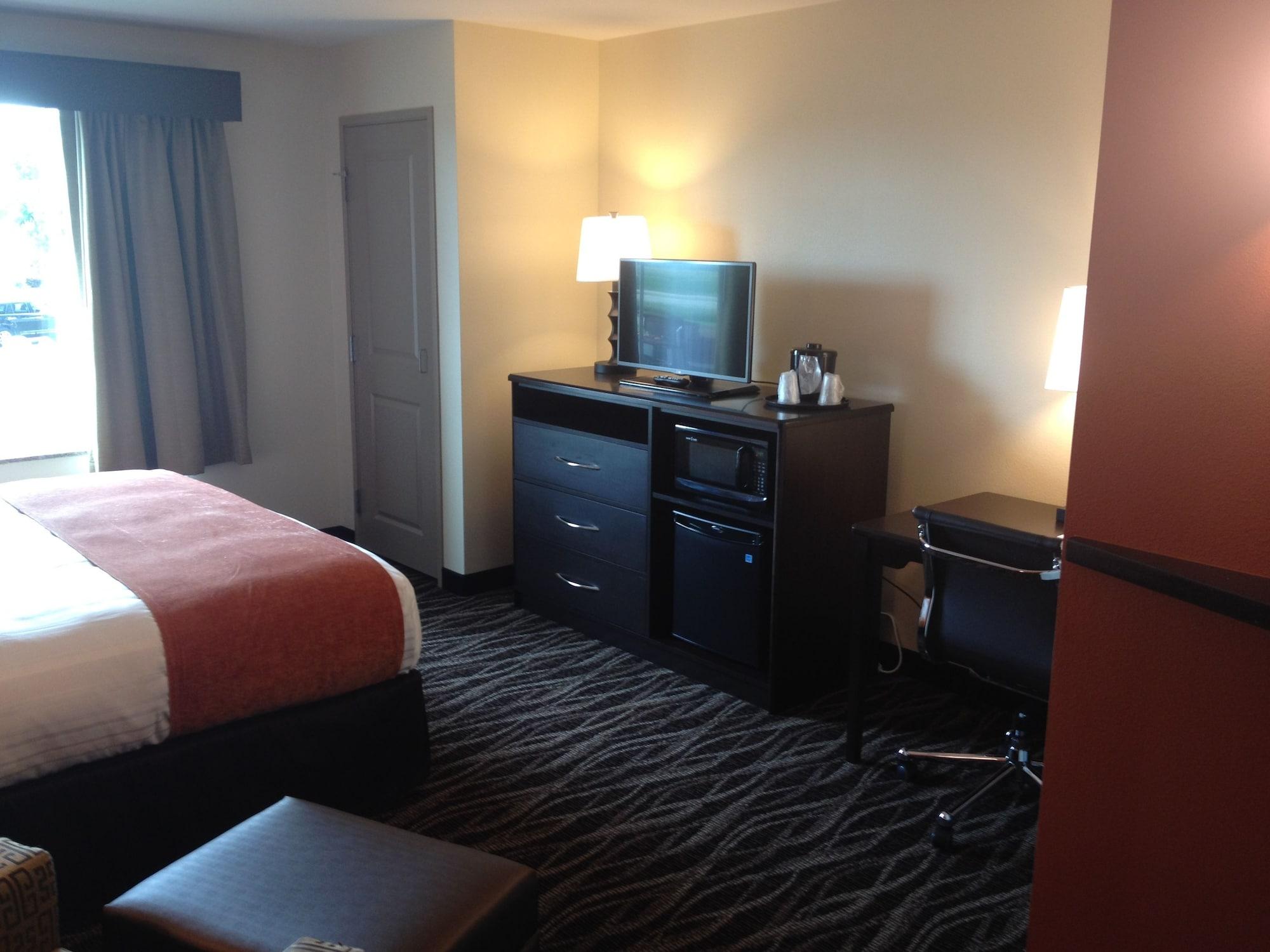 Habitación AmericInn by Wyndham Waupun