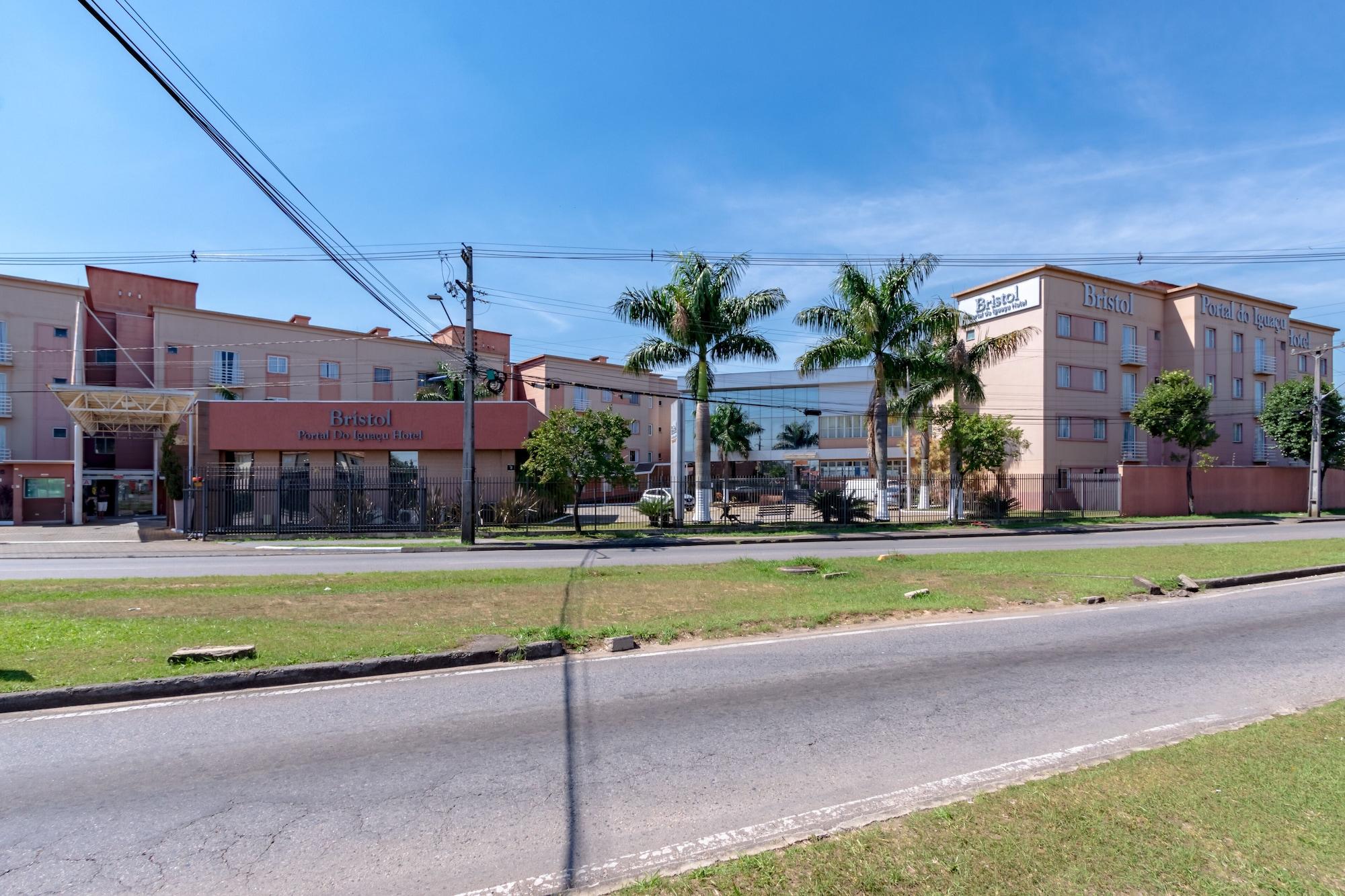 Vista Exterior Bristol Portal do Iguaçu Hotel